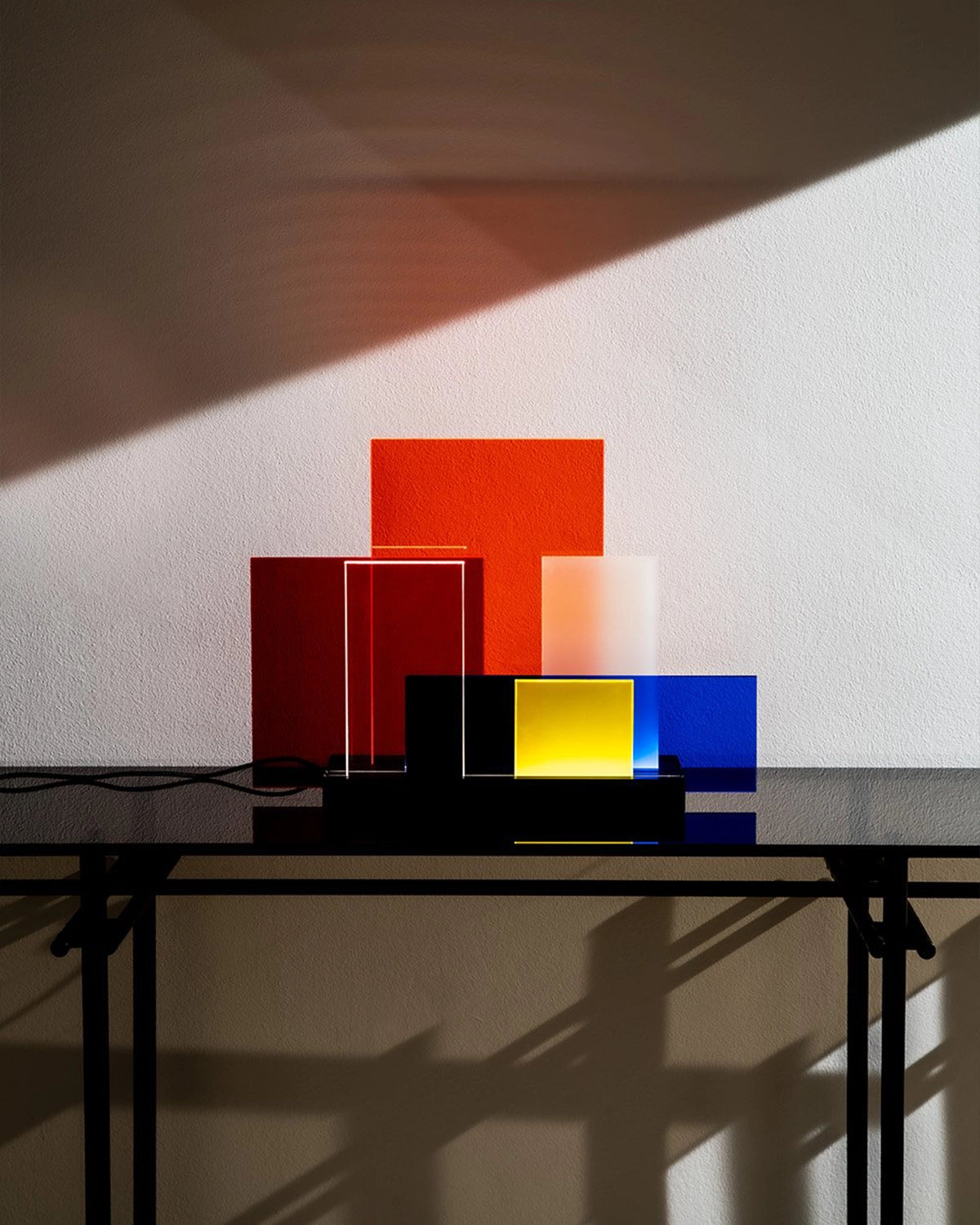 On Lines Table Lamp