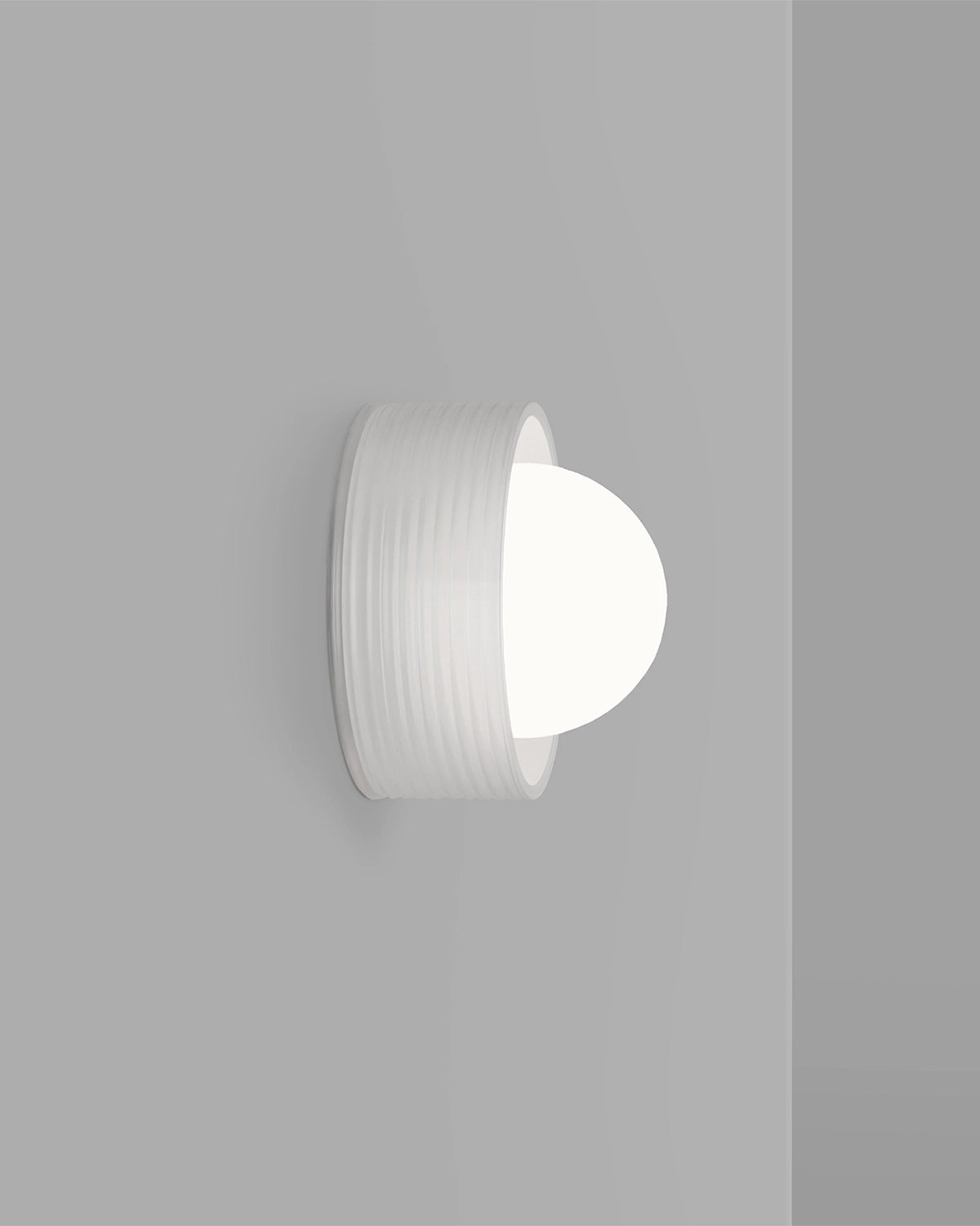 Orb Sur Ribbed Wall Light