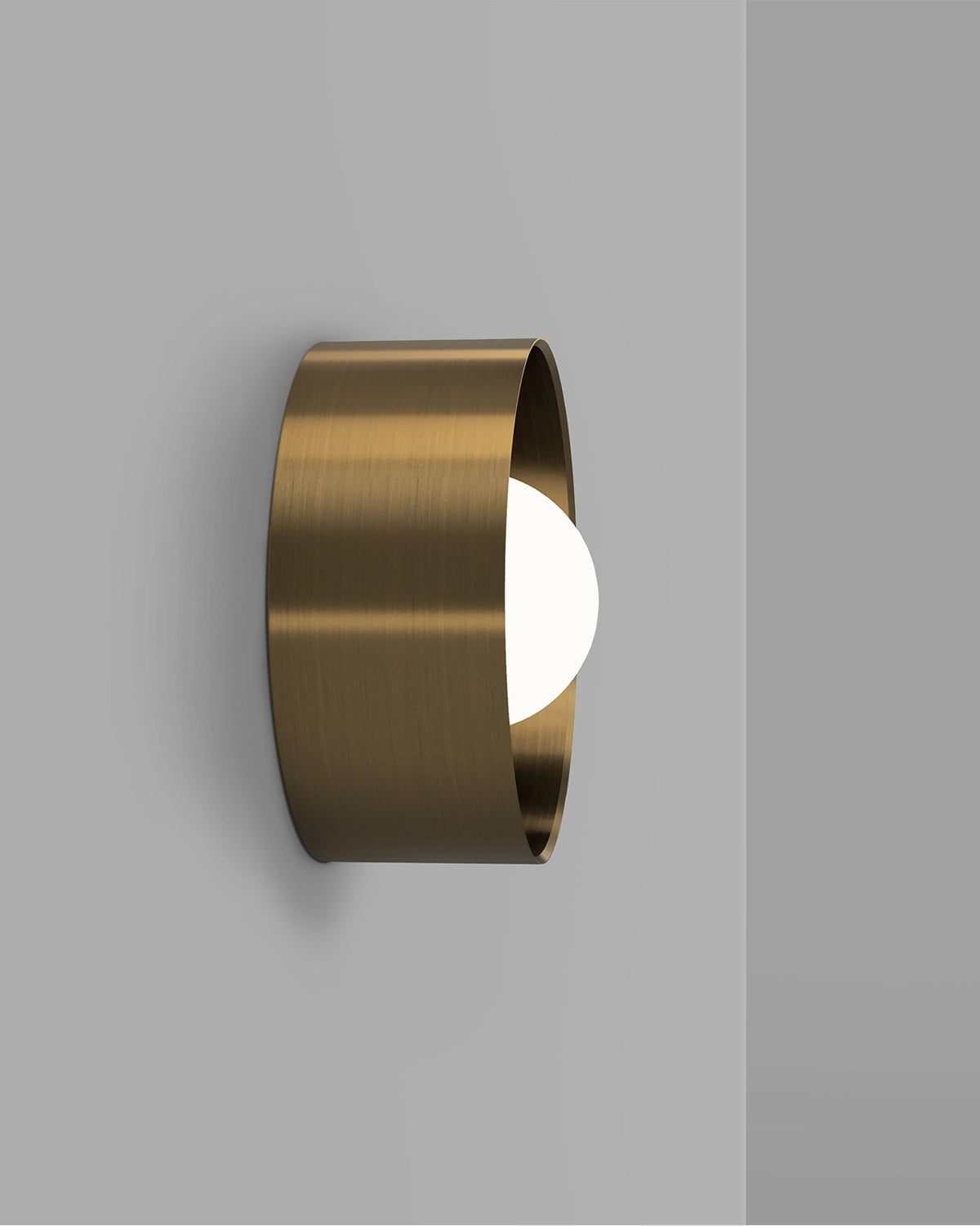 Orb Sur Large Wall Light
