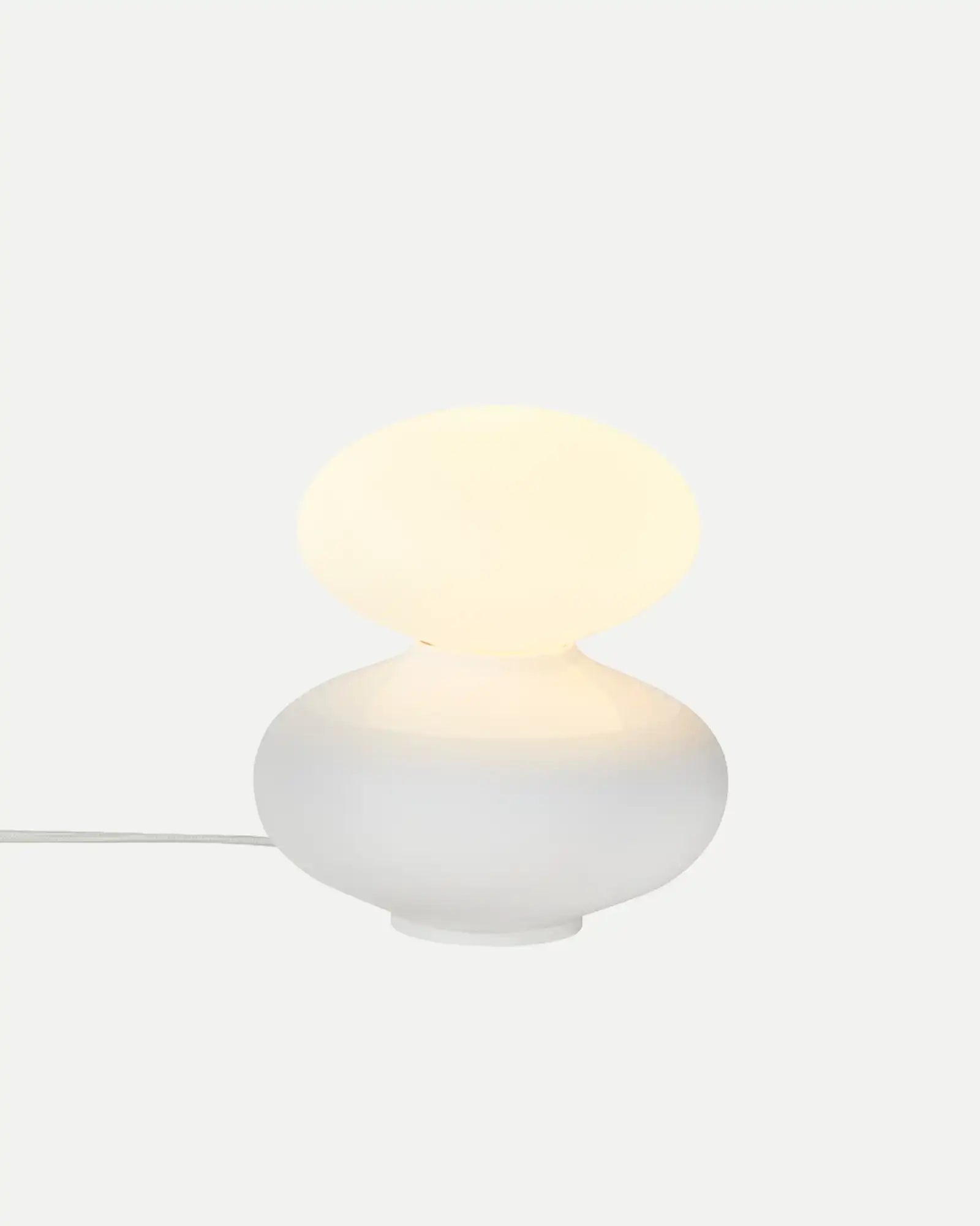 Oval Reflection Table Lamp