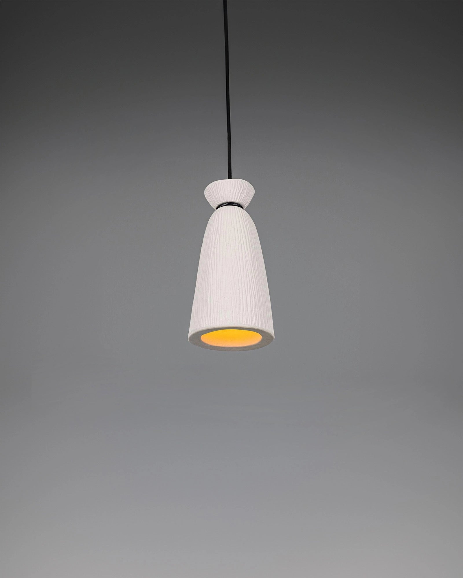 Pando Ceramic Pendant Light