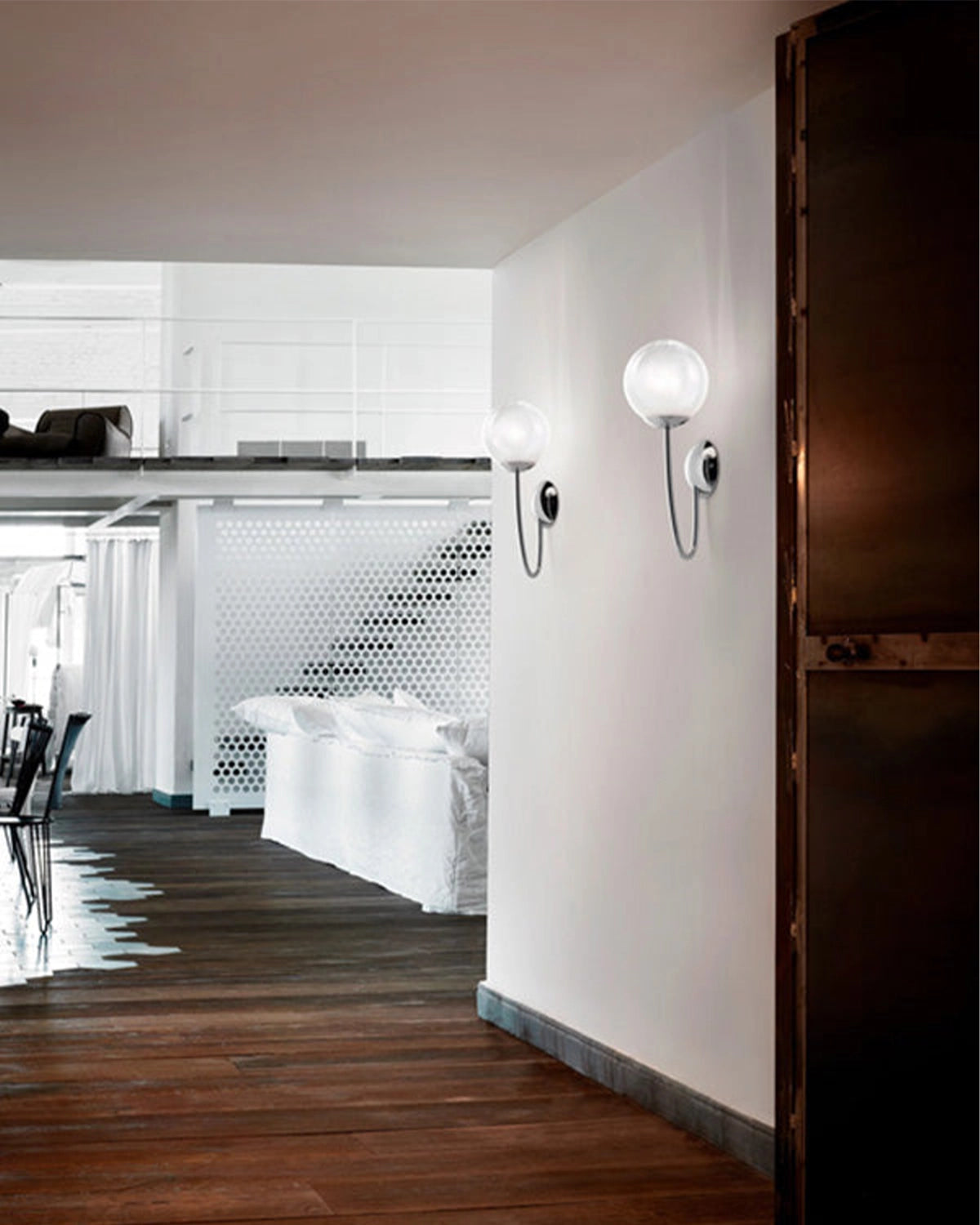Puppet Wall Light