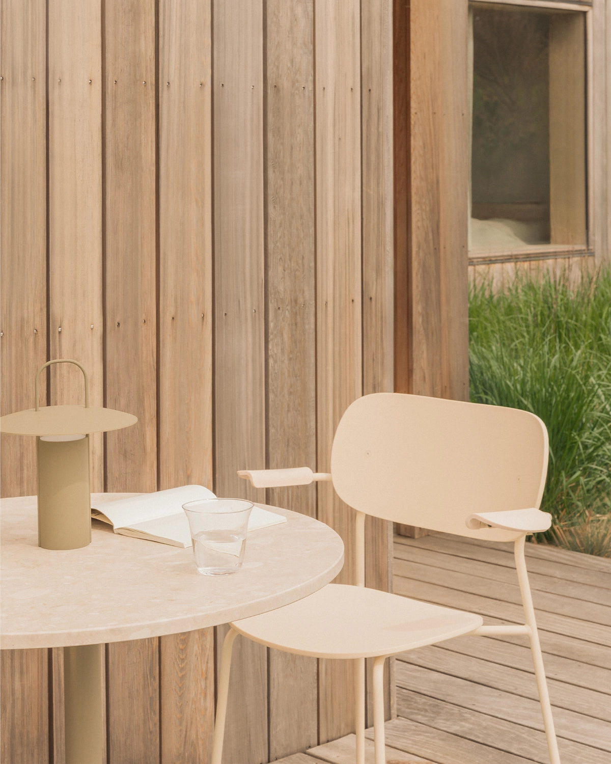 Ray Portable Table Lamp