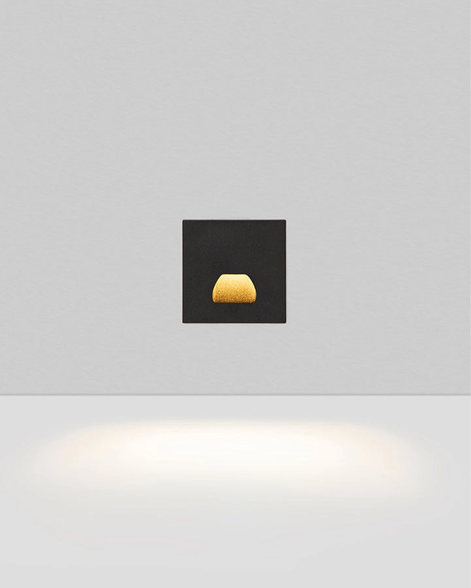 Rise Square Step Light