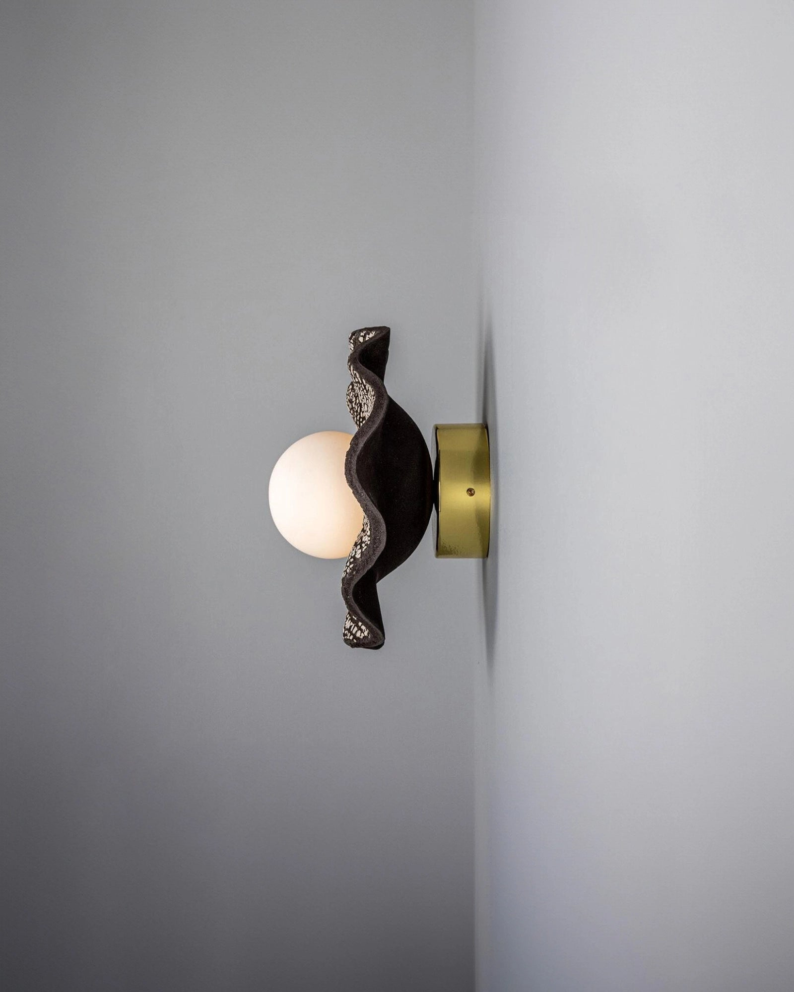 Rivale Wall Light