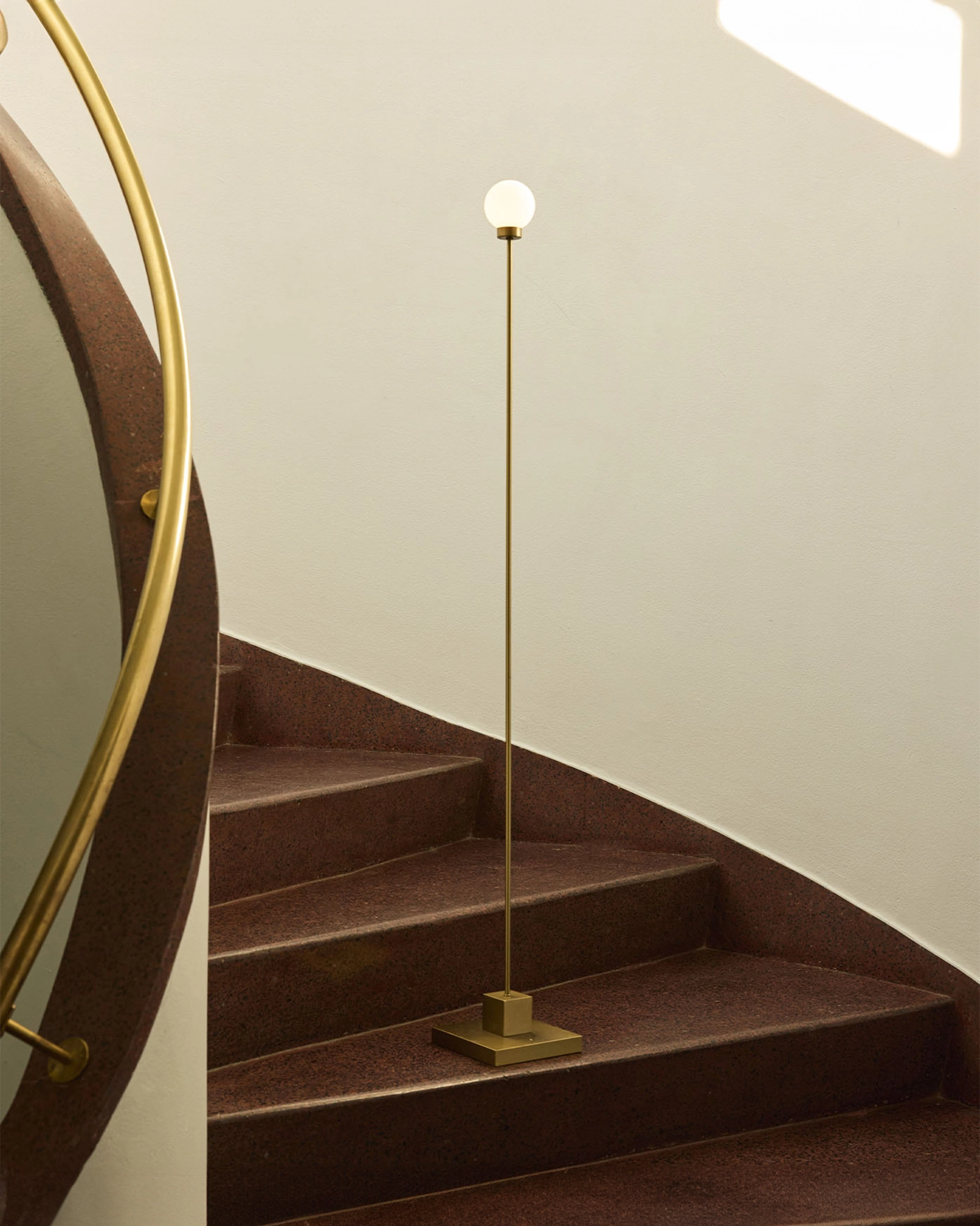 Snowball Portable Floor Lamp