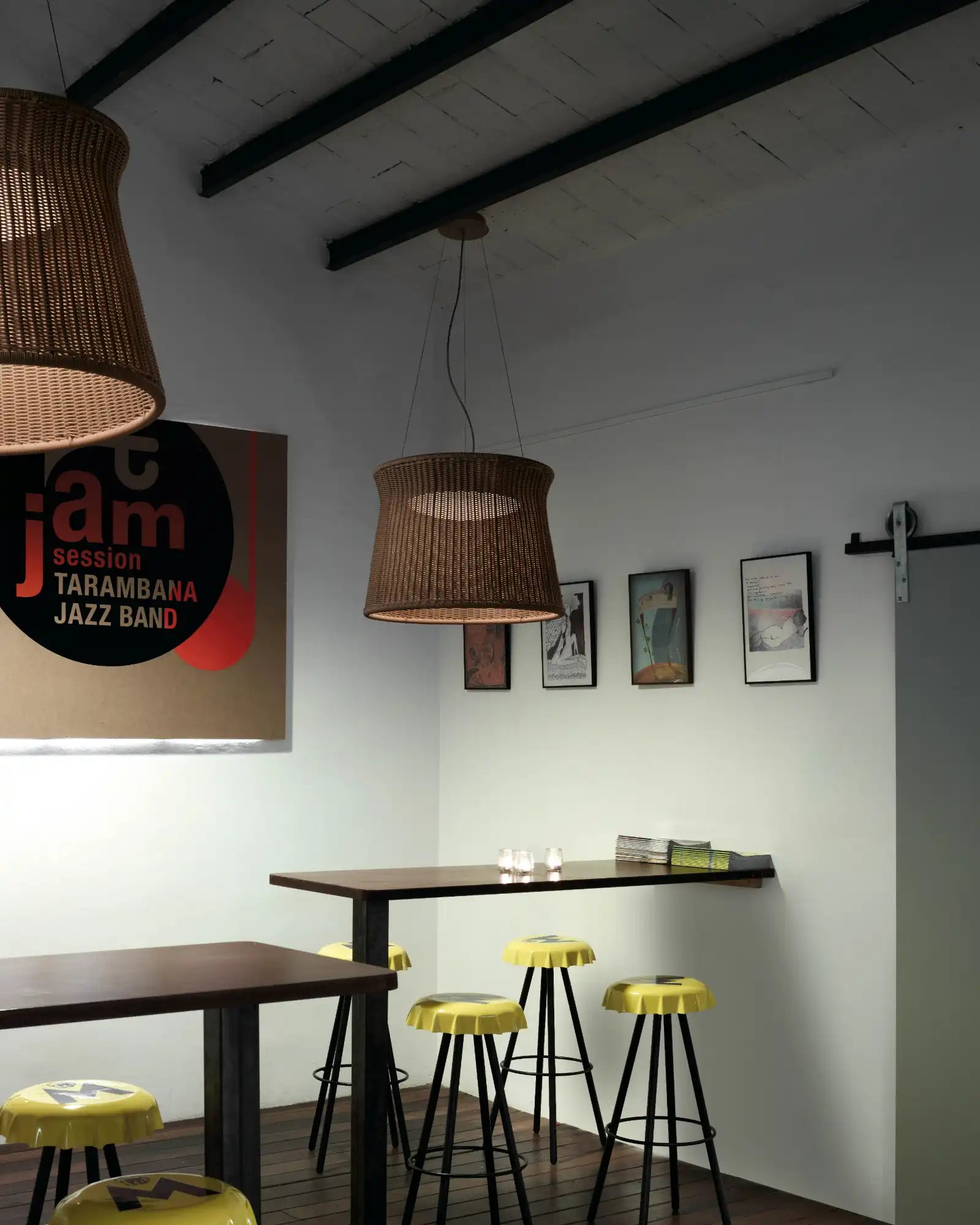 Syra Outdoor Pendant Light