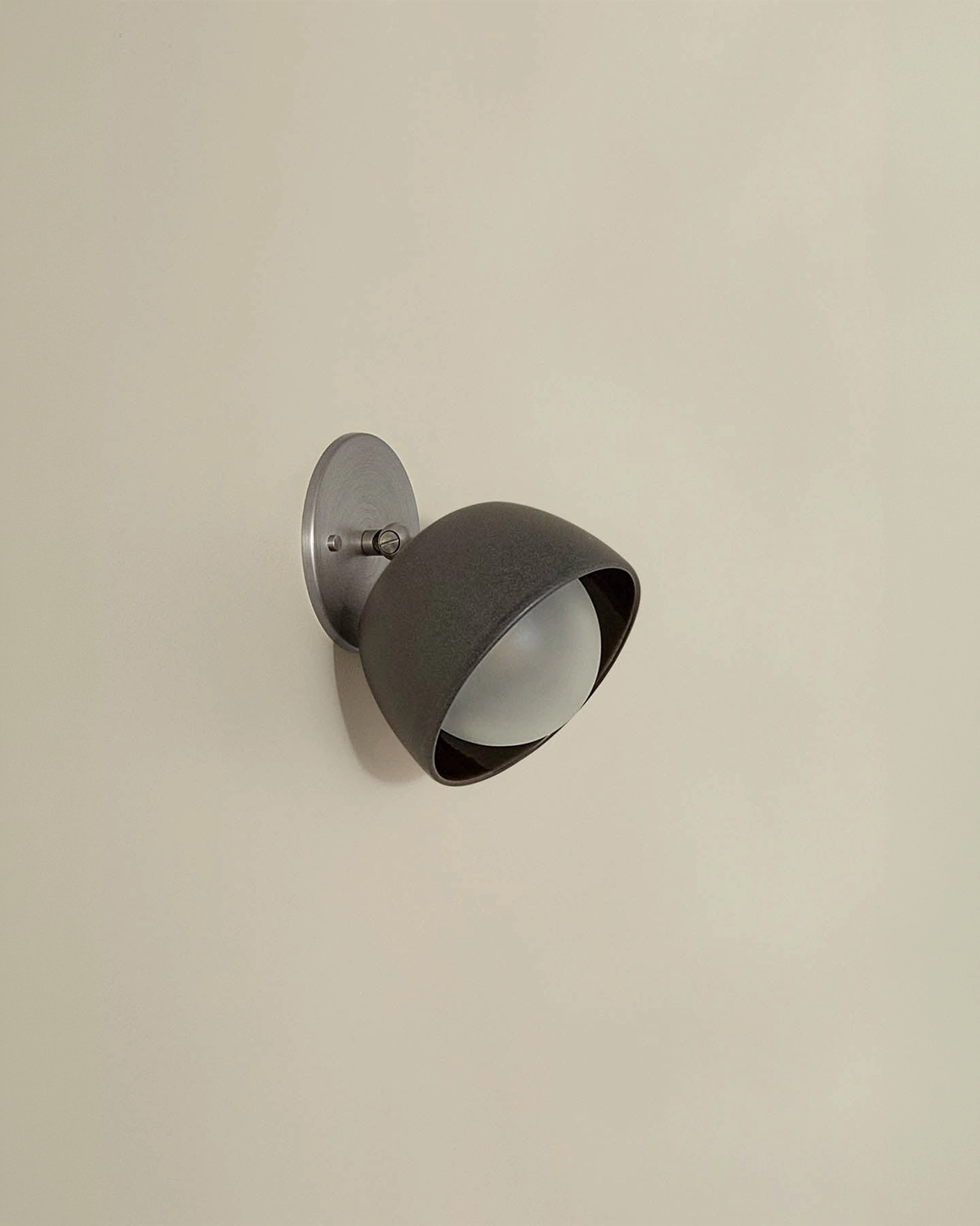 Terra 0 Wall Light