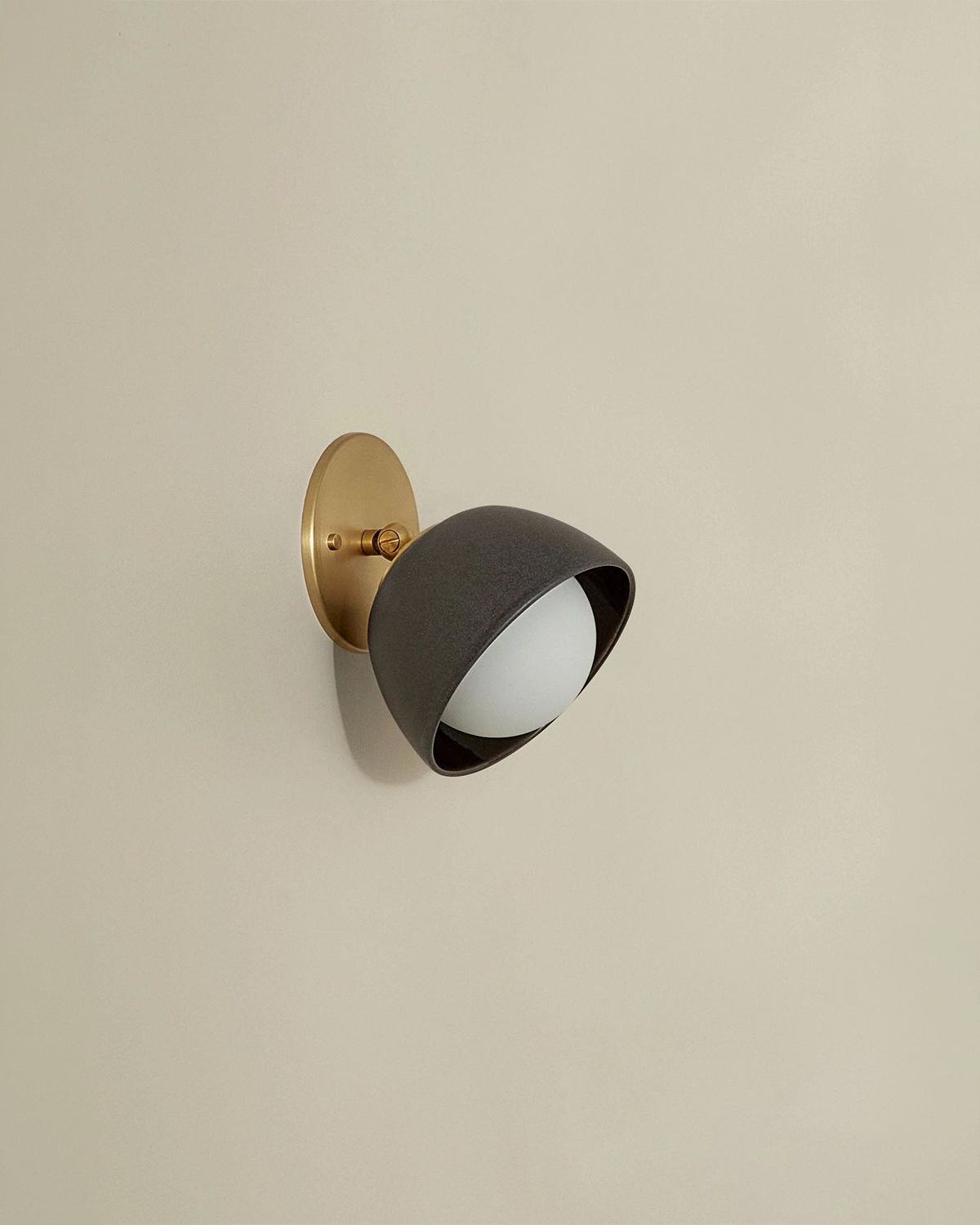 Terra 0 Wall Light