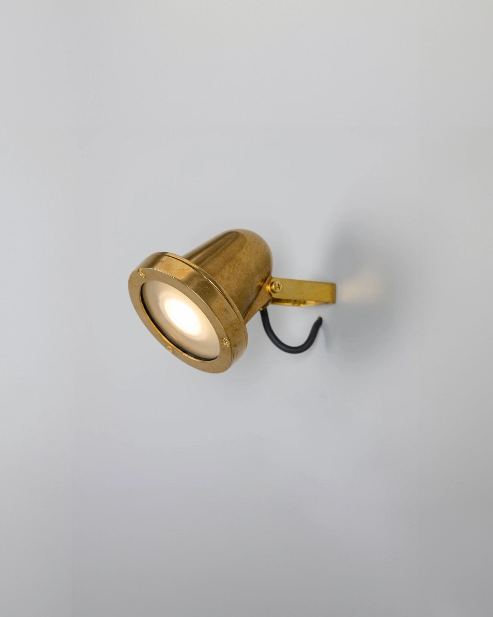 Thames Outdoor Wall Light