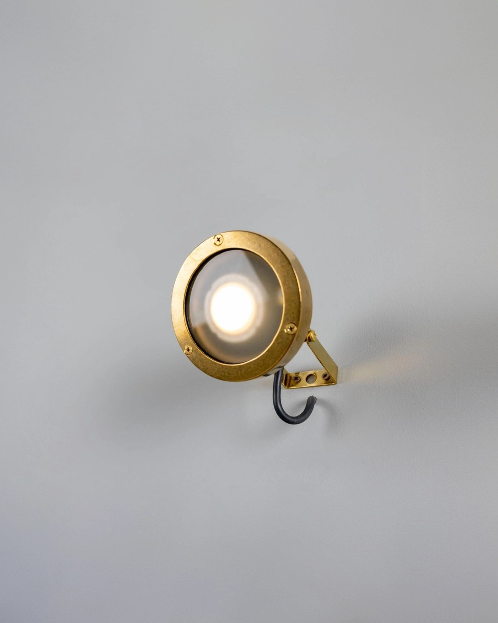 Thames Outdoor Wall Light