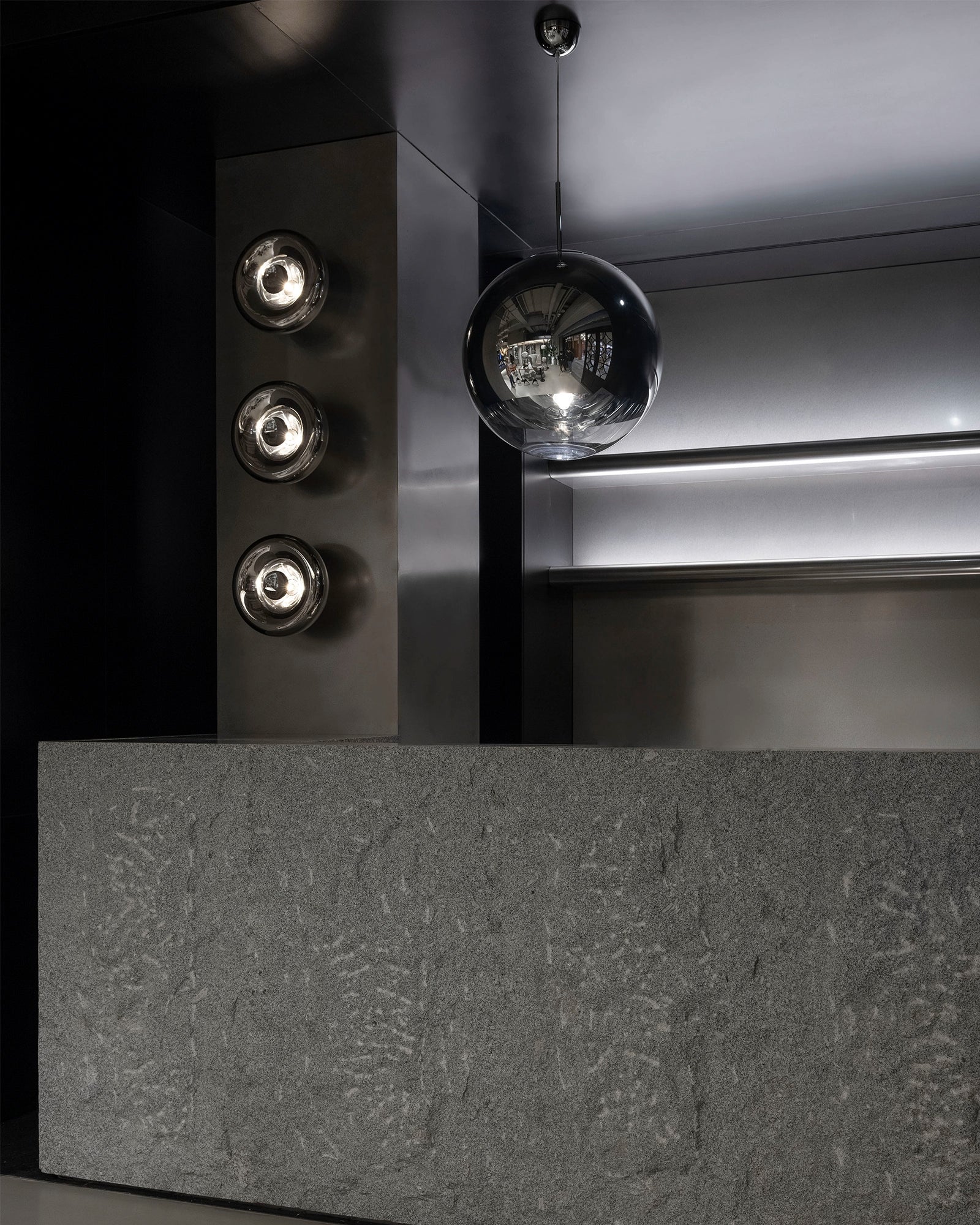 Void Wall Light
