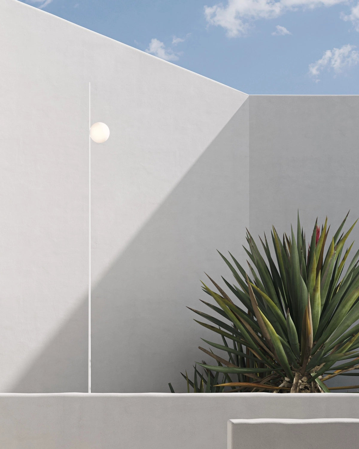Atmosphere Outdoor Floor Lamp