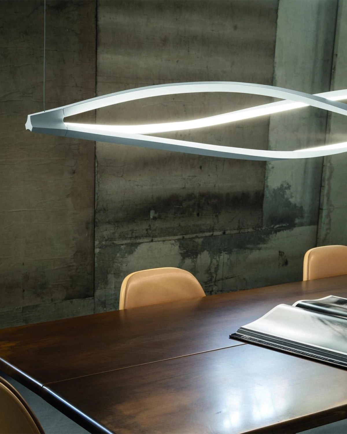 In The Wind Horizontal Pendant Light