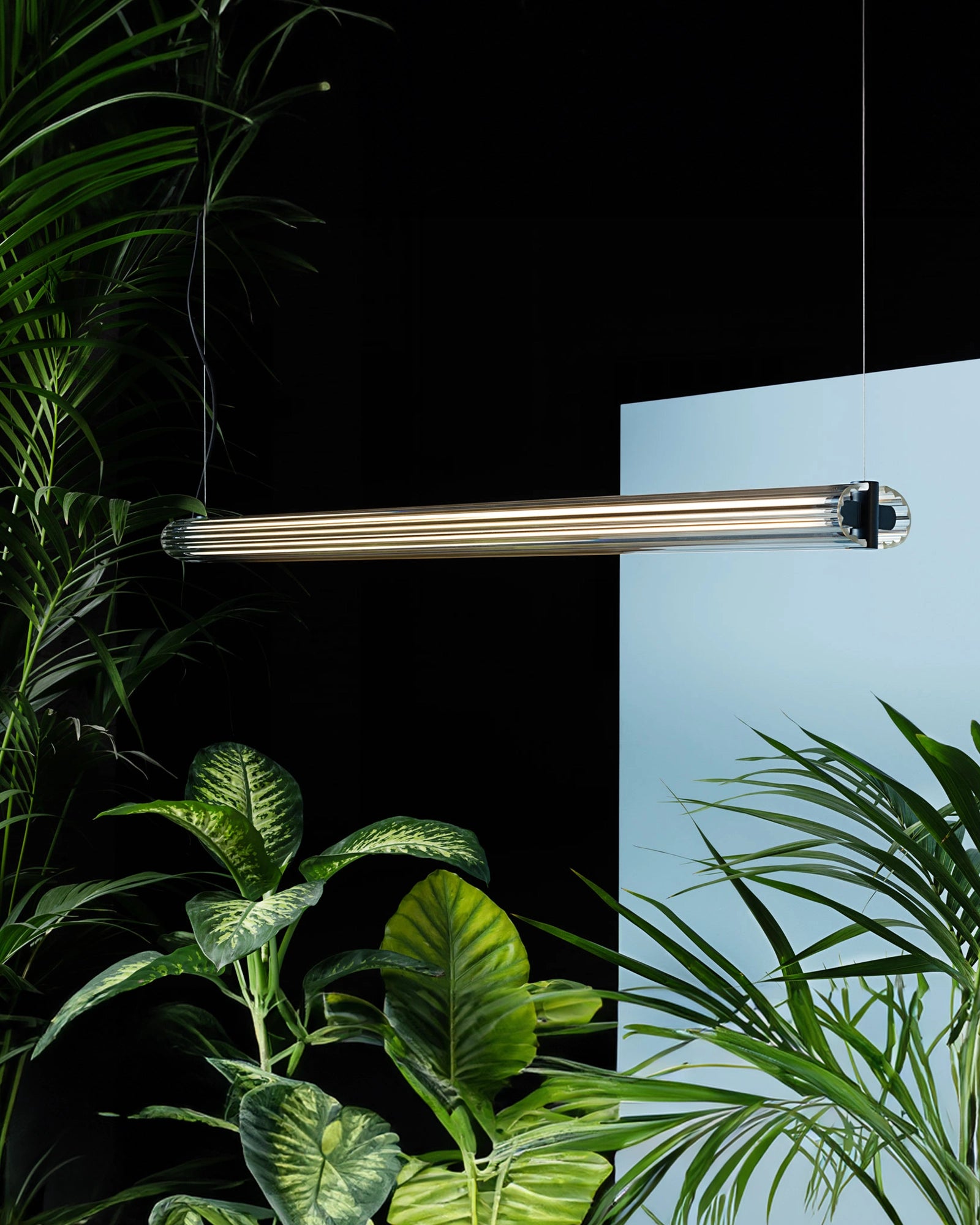 B15 Horizontal Pendant Light