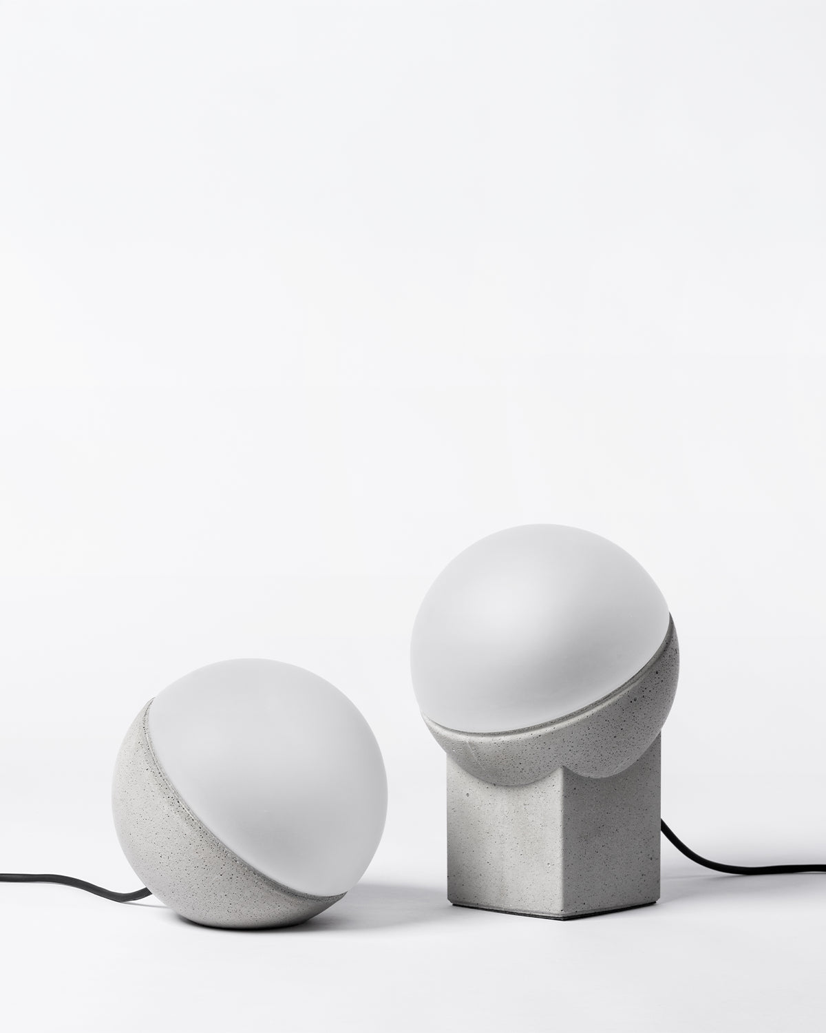 Nie Table Lamp