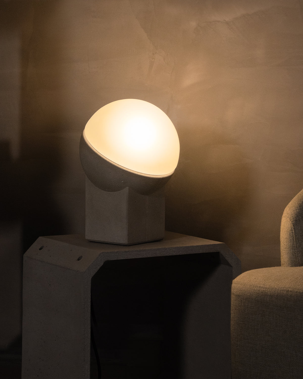 Nie Table Lamp