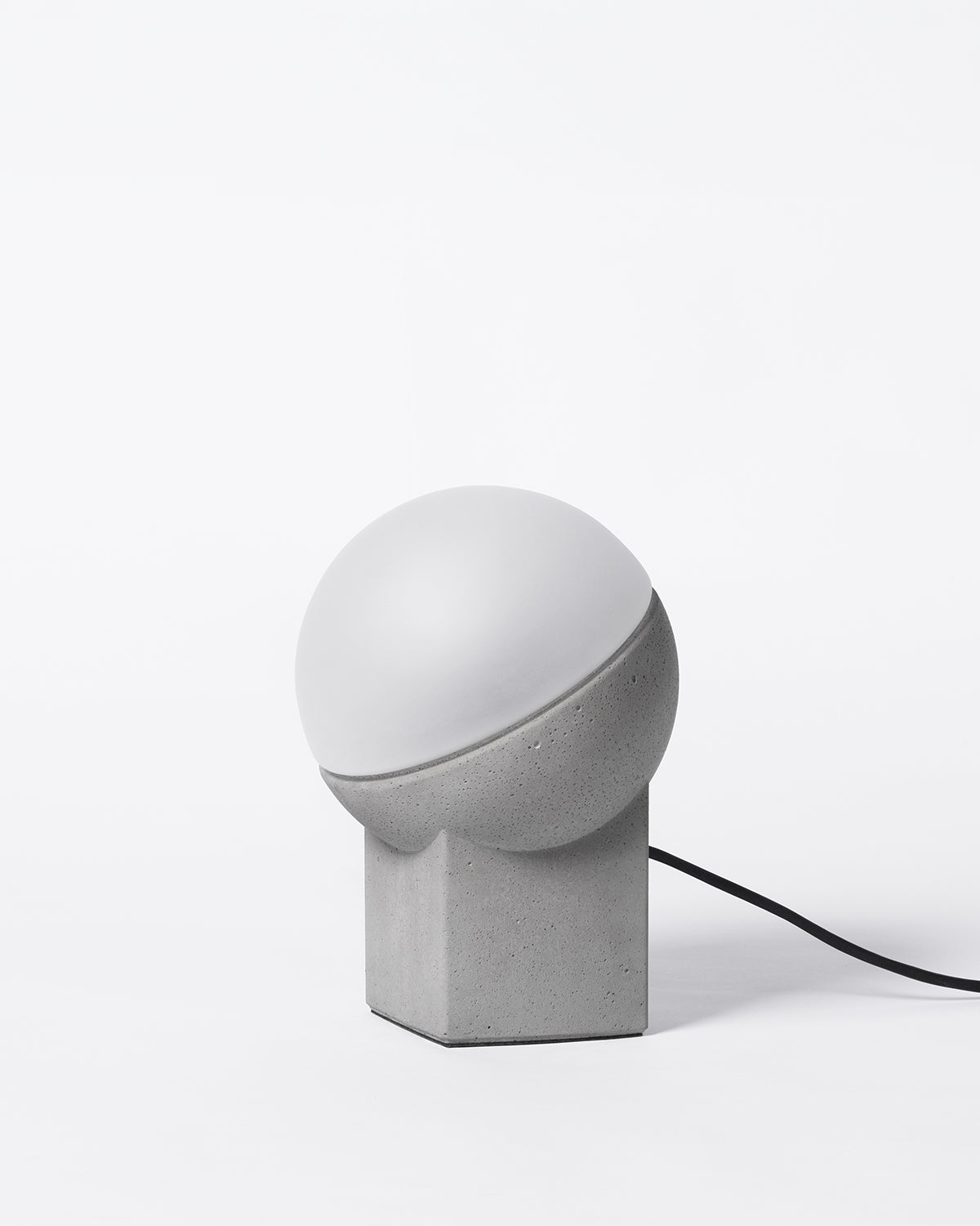 Nie Table Lamp