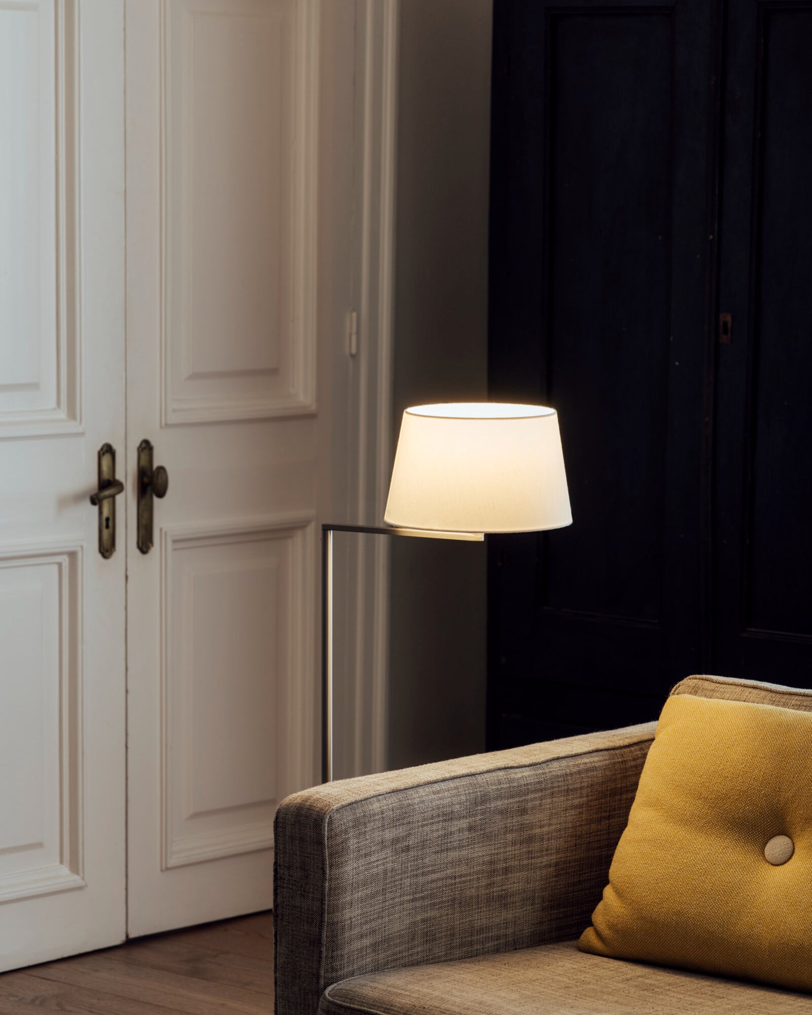 Americana Floor Lamp