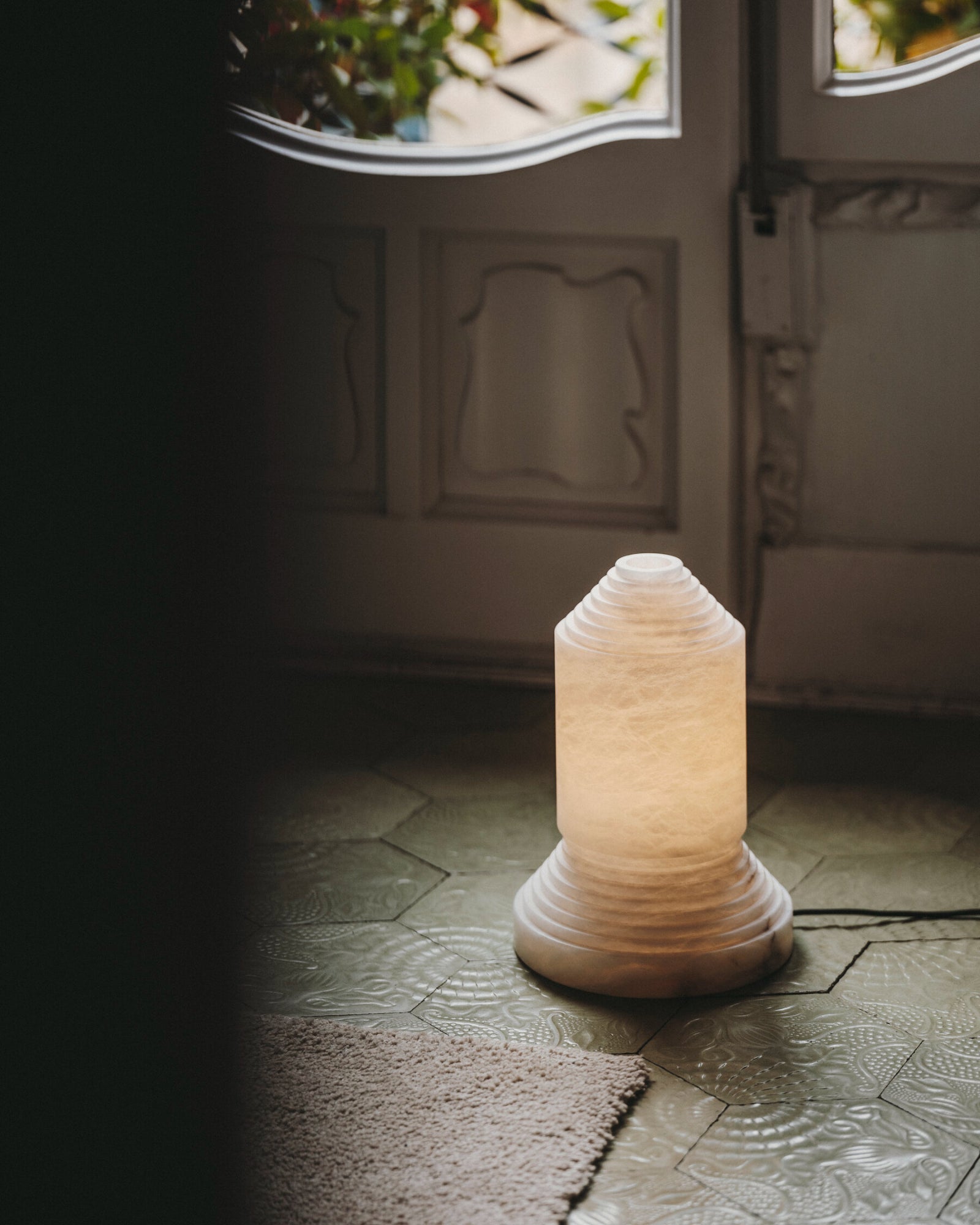 Babel Alabaster Table Lamp