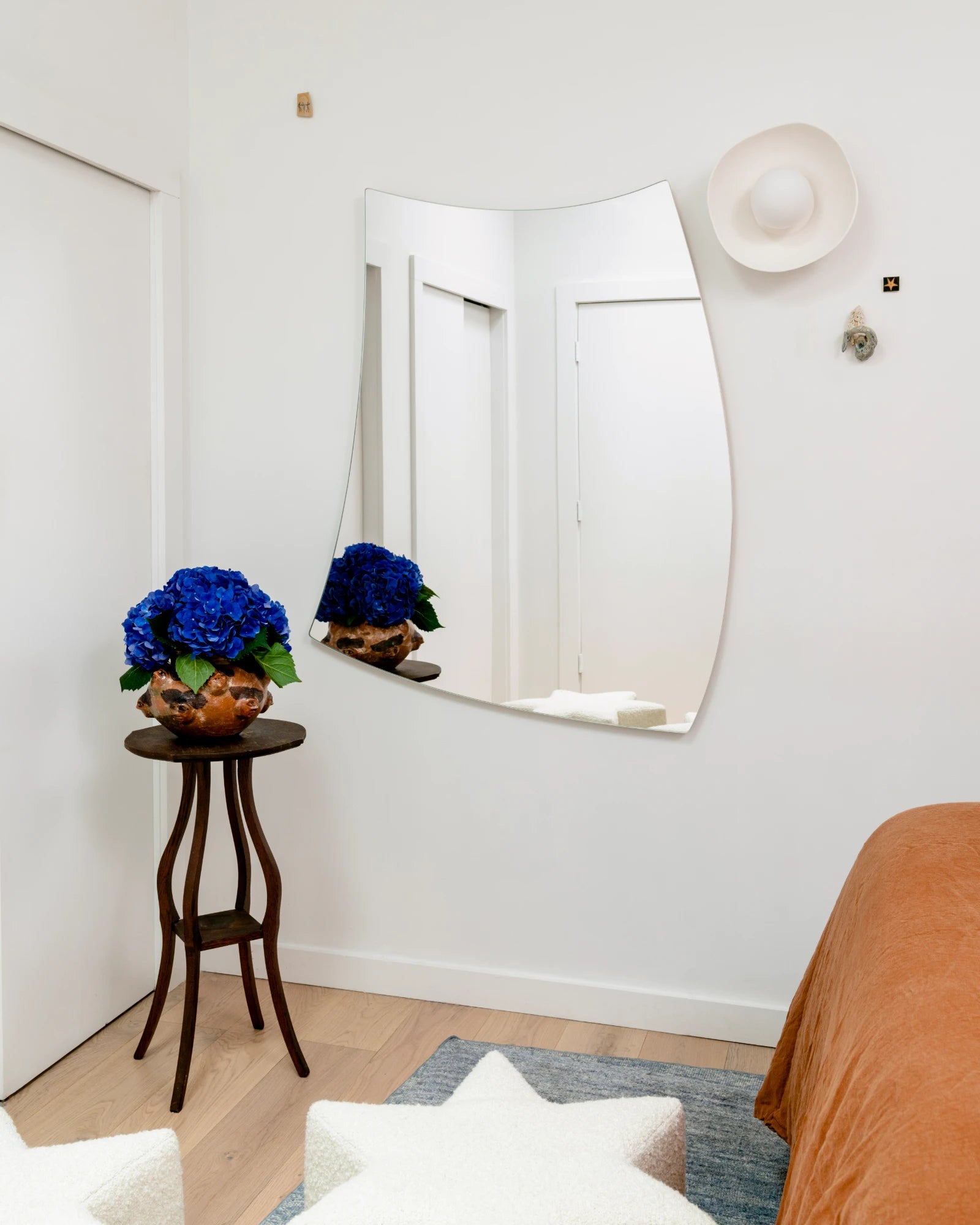 Bacia Wall Light