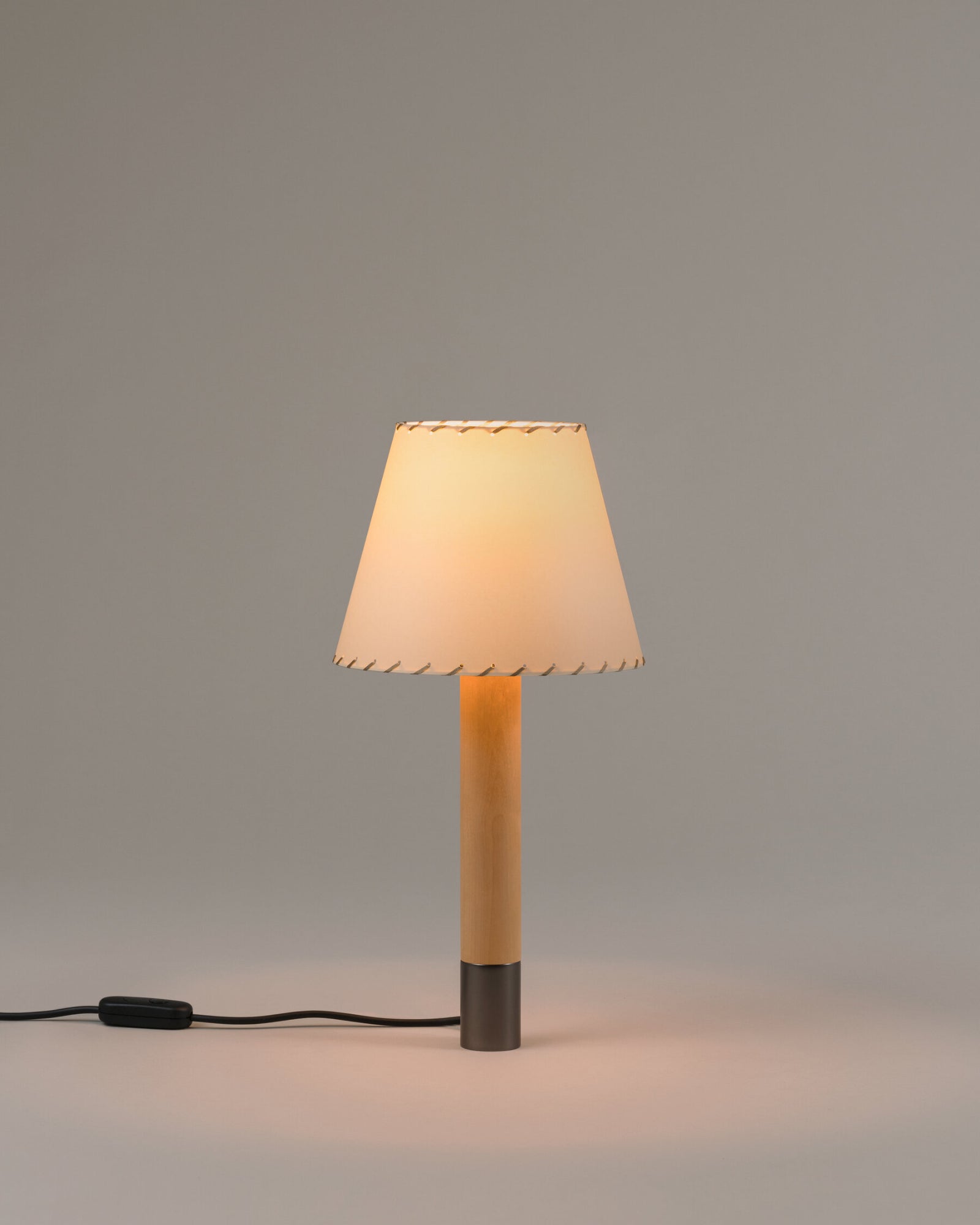 Básica Table Lamp