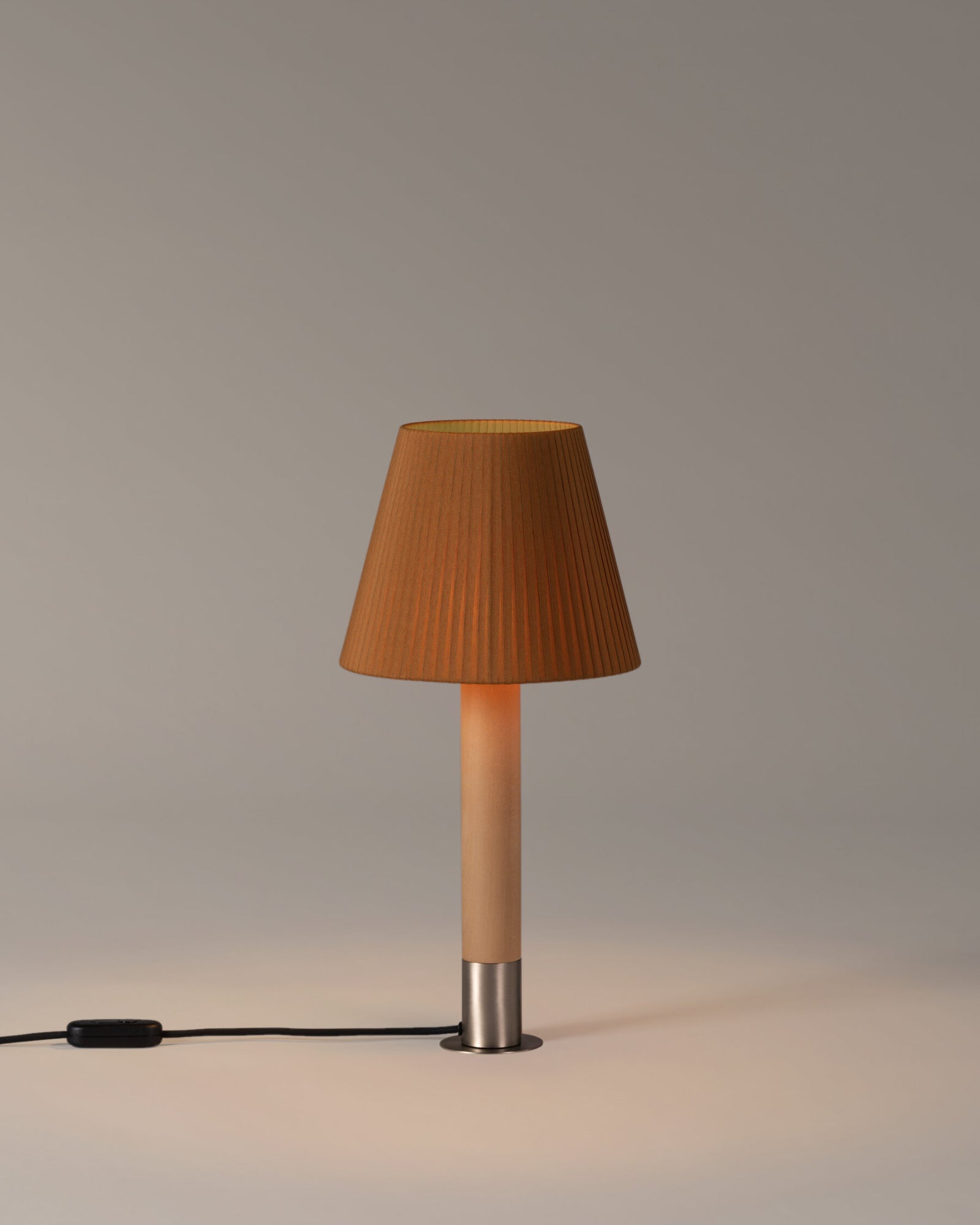 Básica Table Lamp