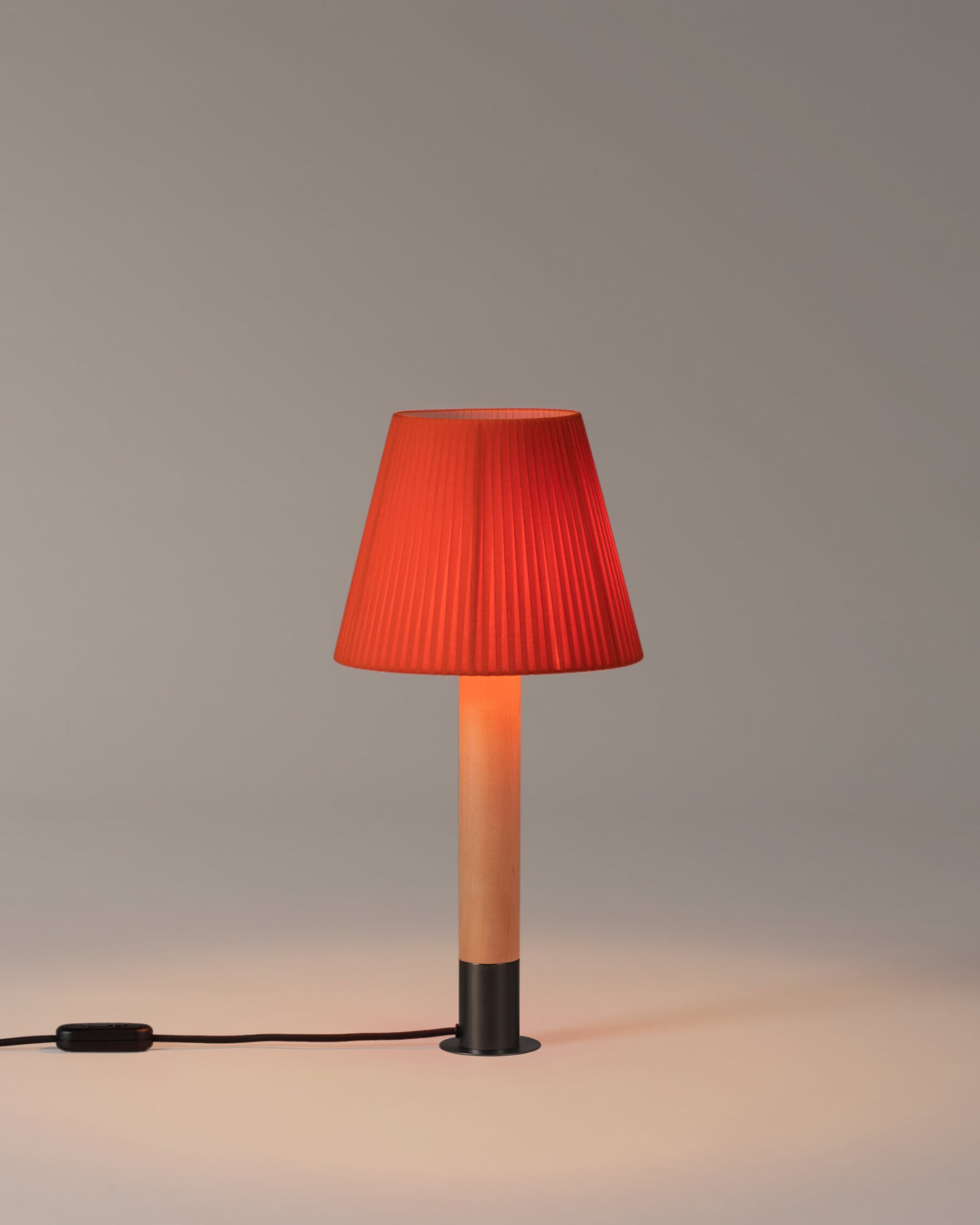 Básica Table Lamp