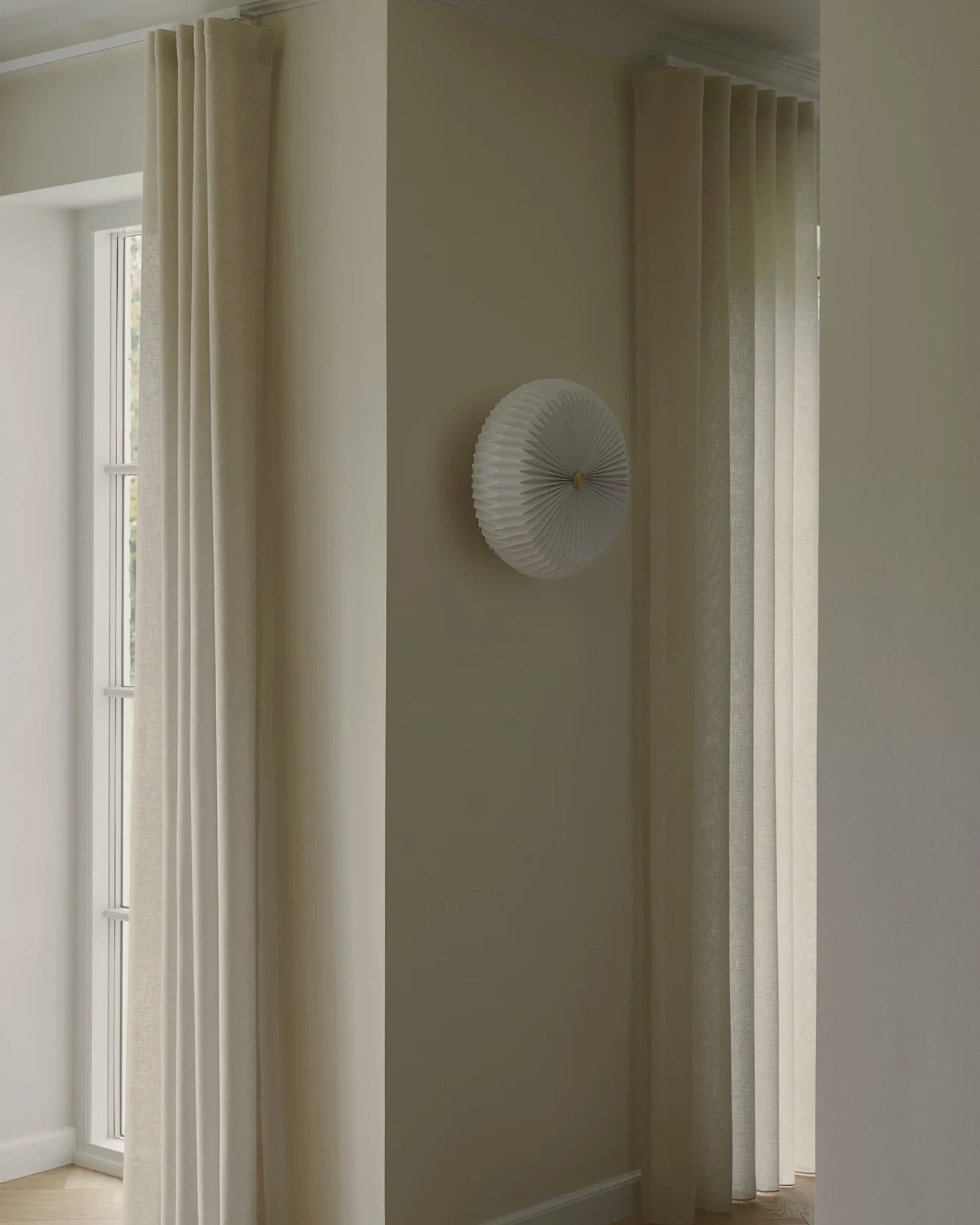 Belloy Ceiling Light