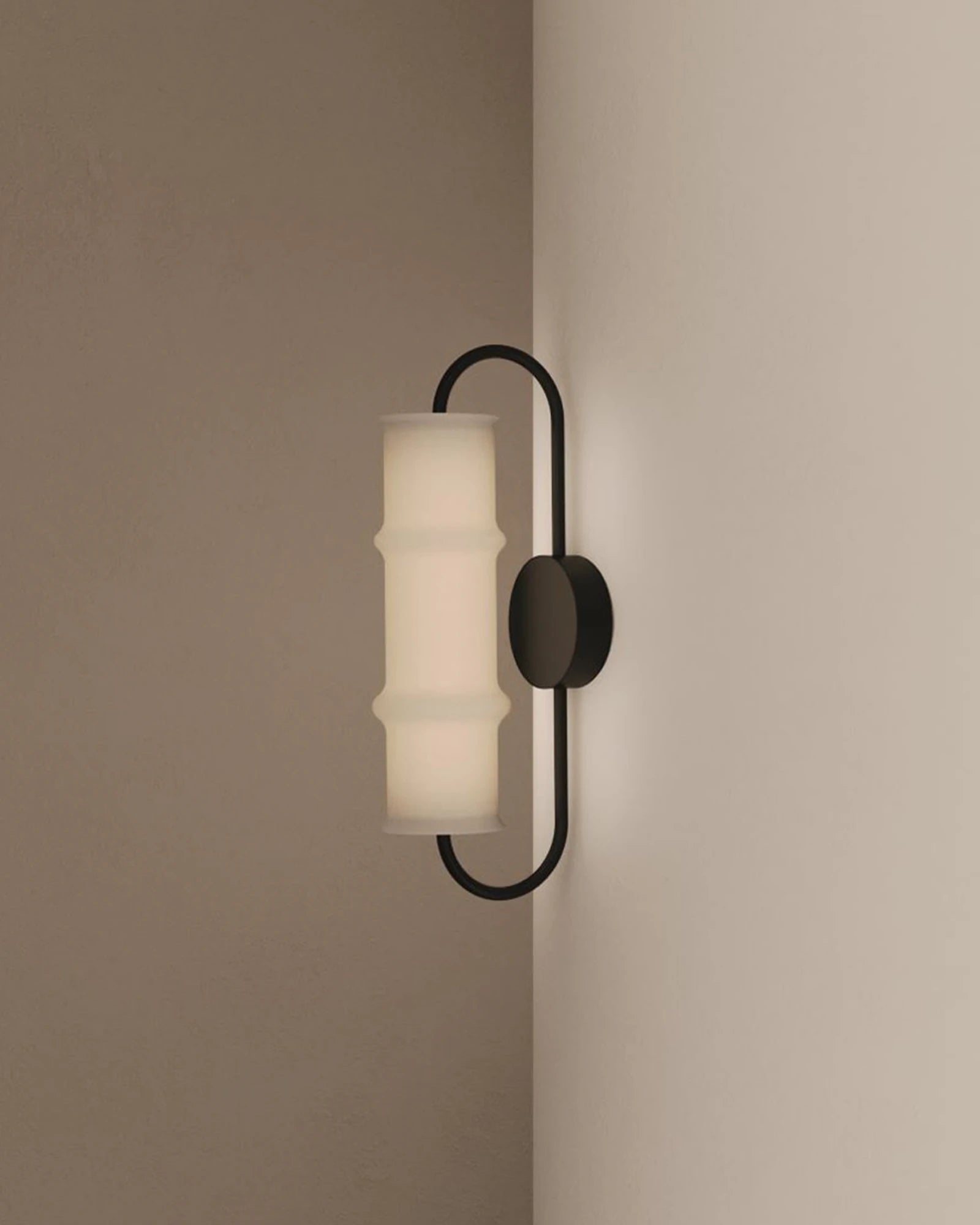 Canna Wall Light