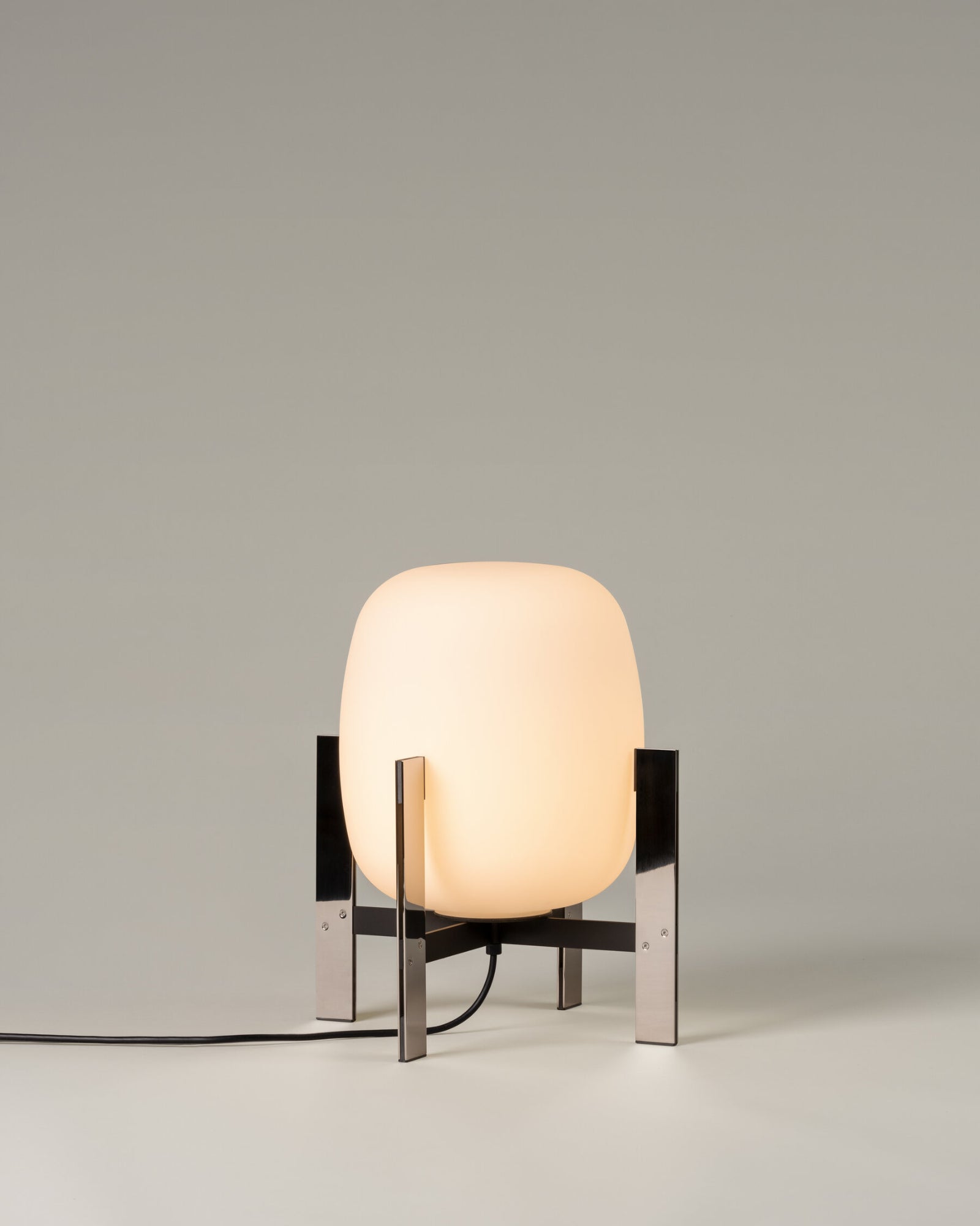Cesta Metálica Table Lamp