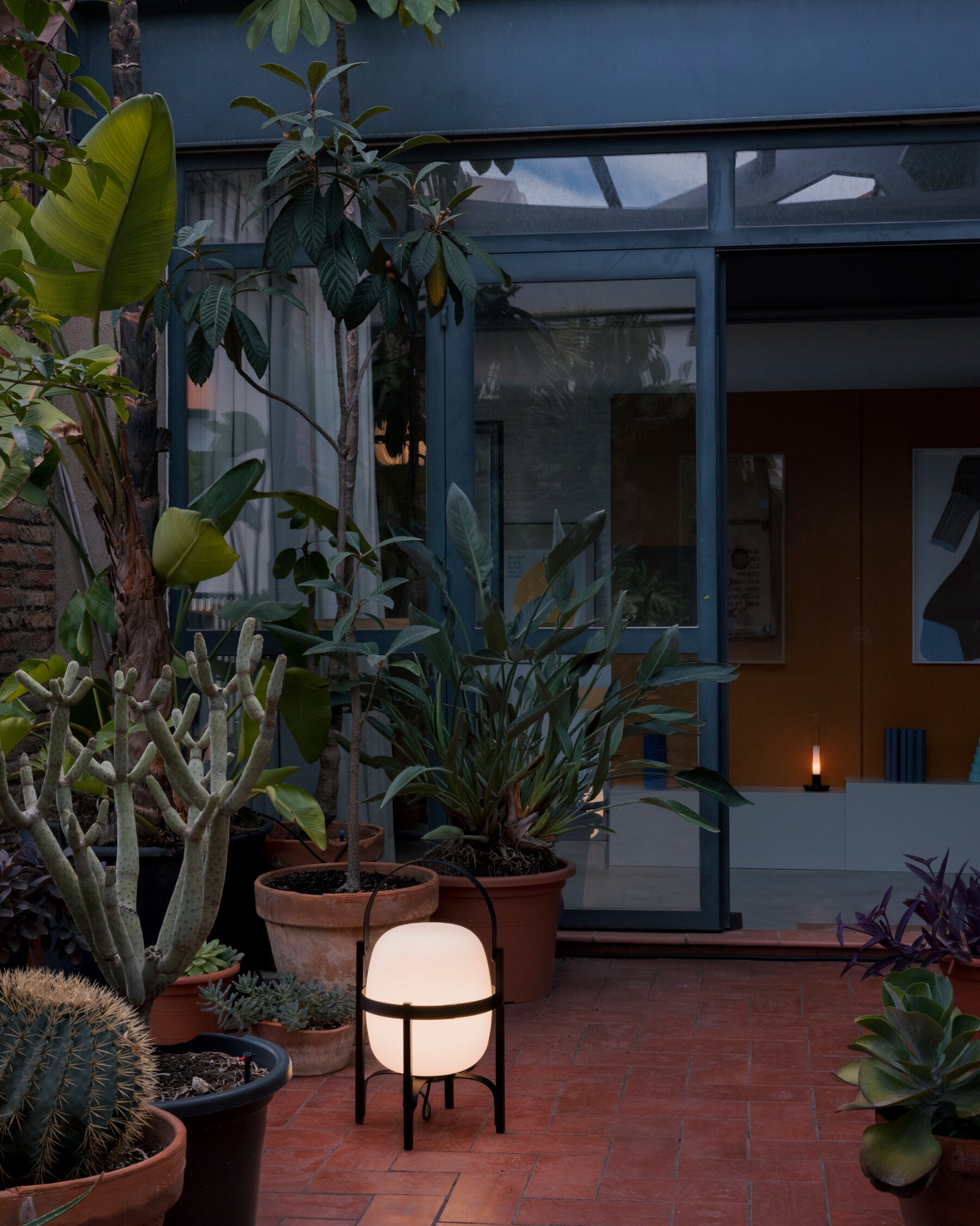 Cesta Outdoor Table Lamp