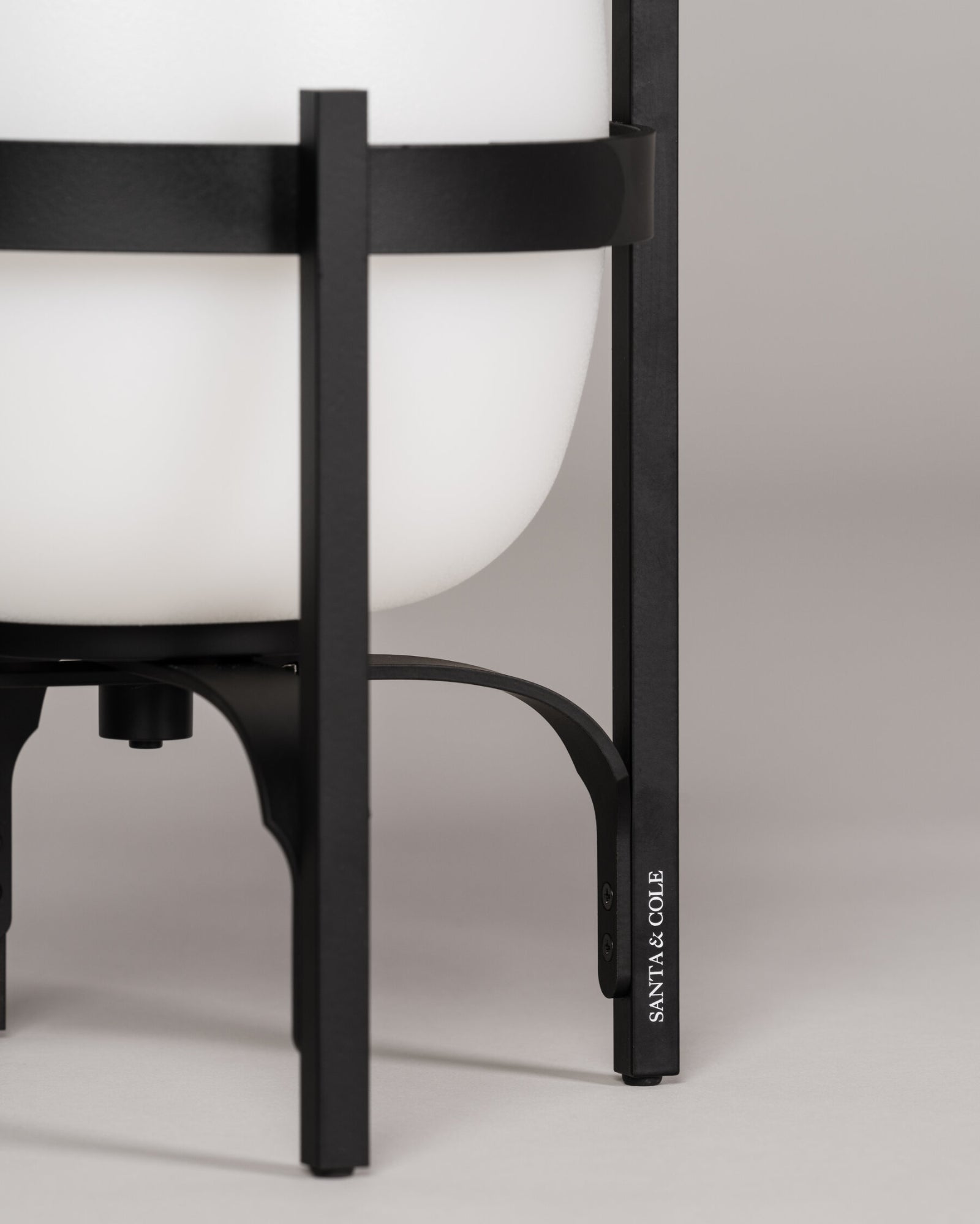 Contemporary table lamp called the Cestita Table Lamp in black finish by Santa & Cole featured