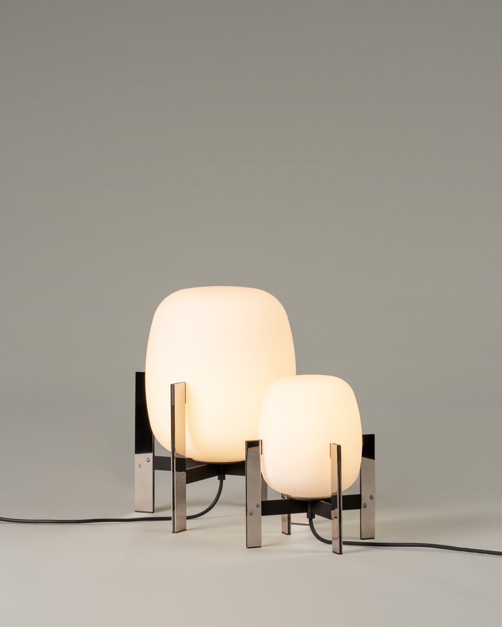 Cestita Metálica Table Lamp