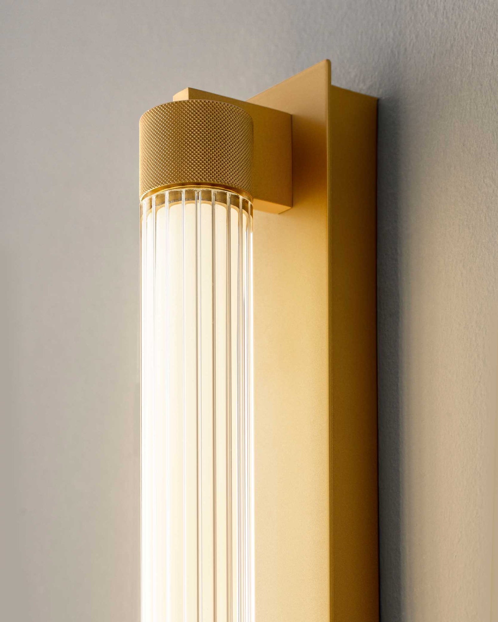 Charmer Wall Light