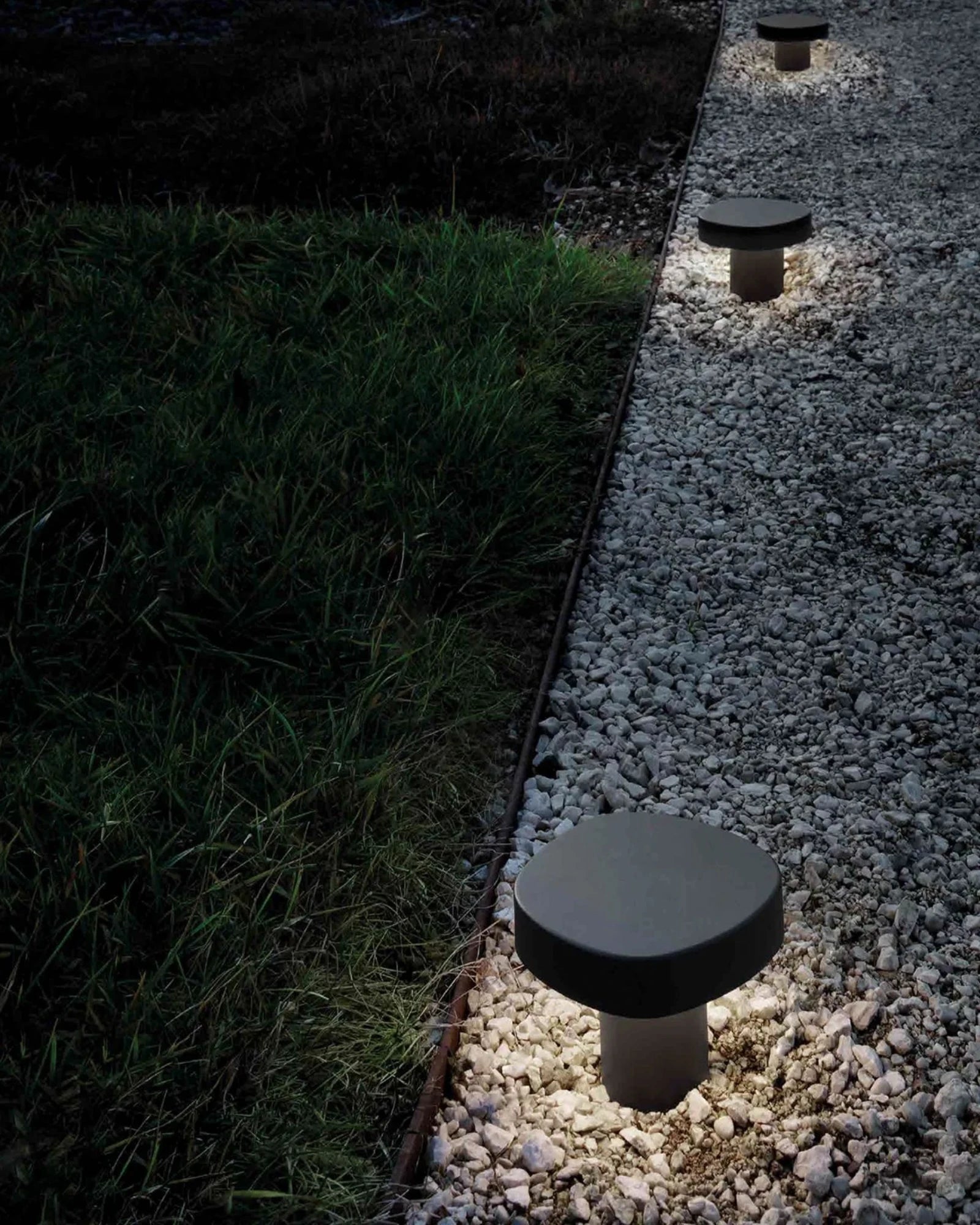 Ciottolo Bollard Light