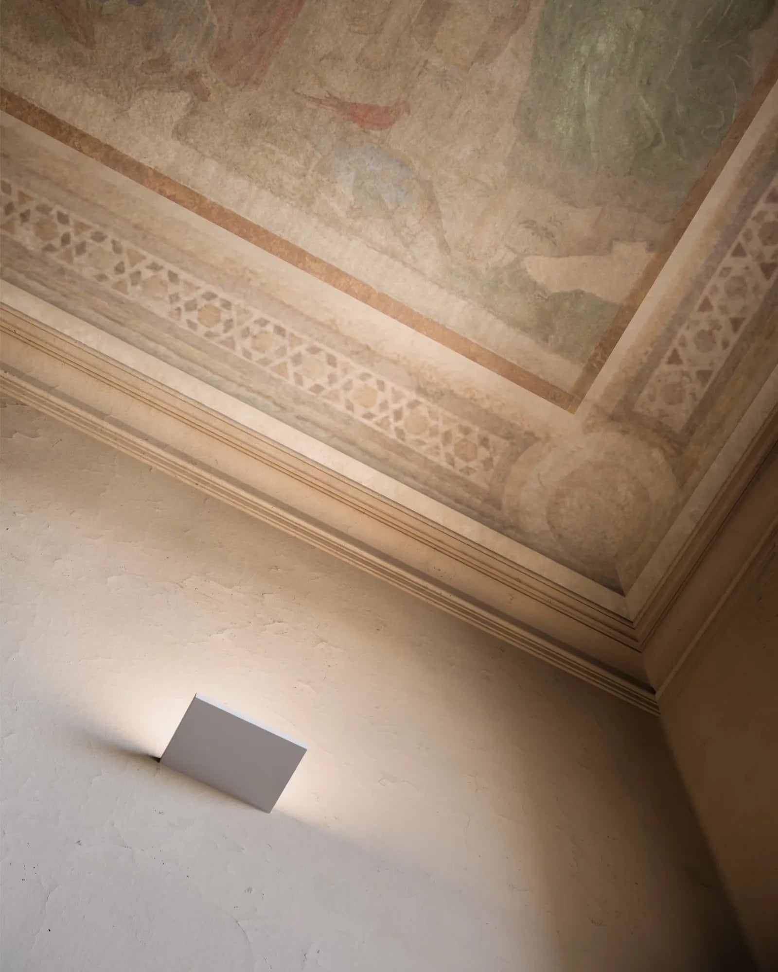 CM2 Wall Light