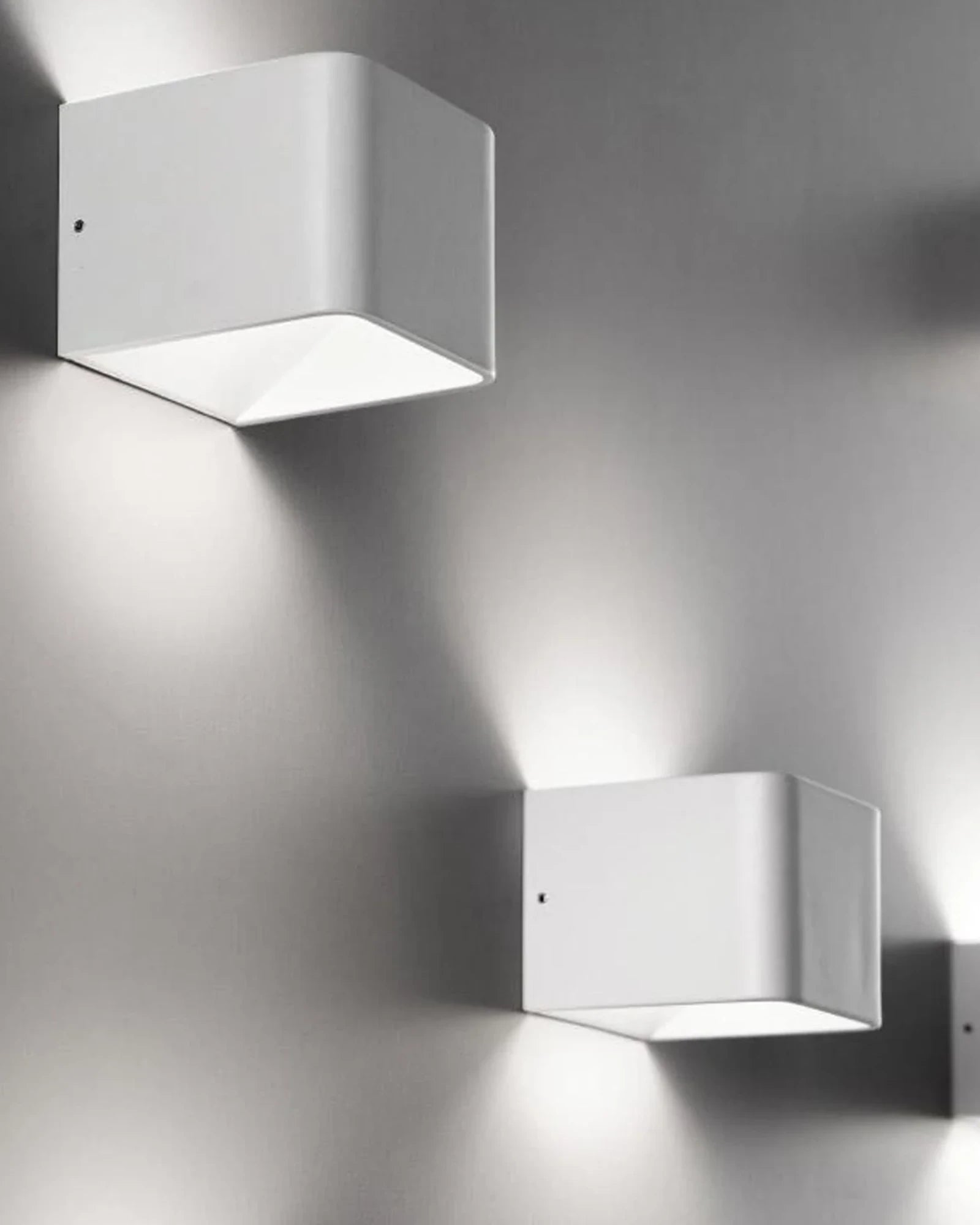 Cubetto Wall Light
