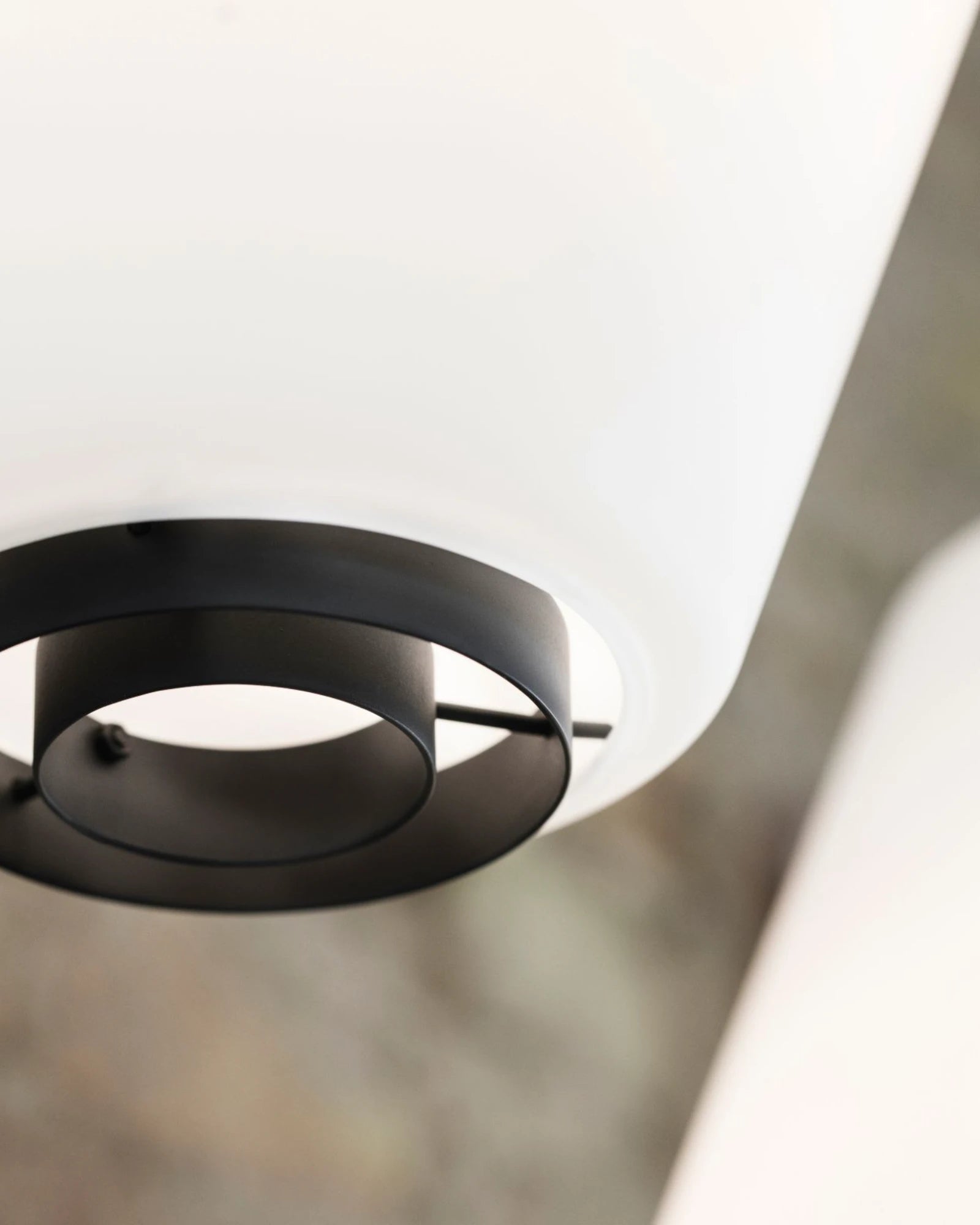 Dahl Pendant Light