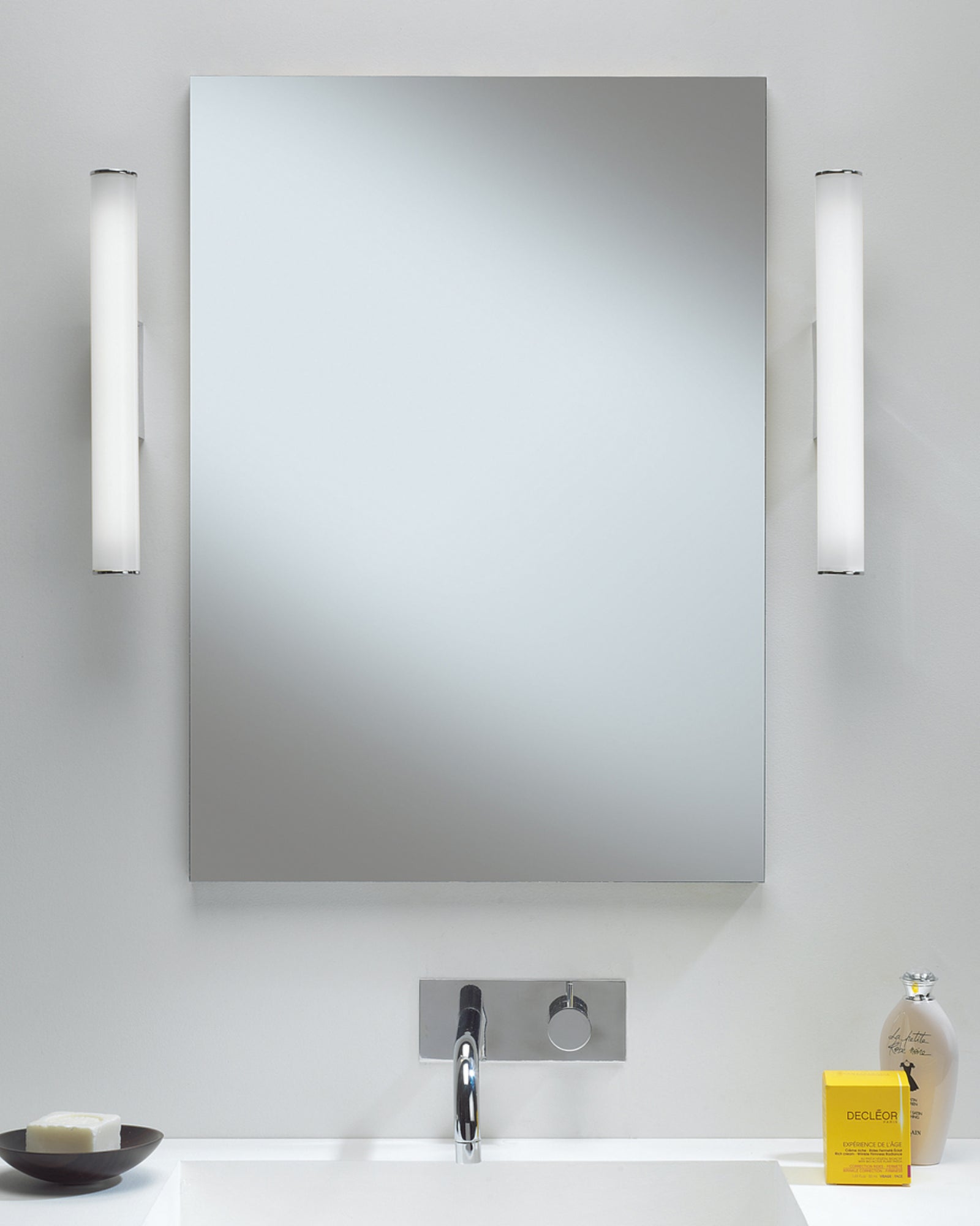 Dio Wall Light