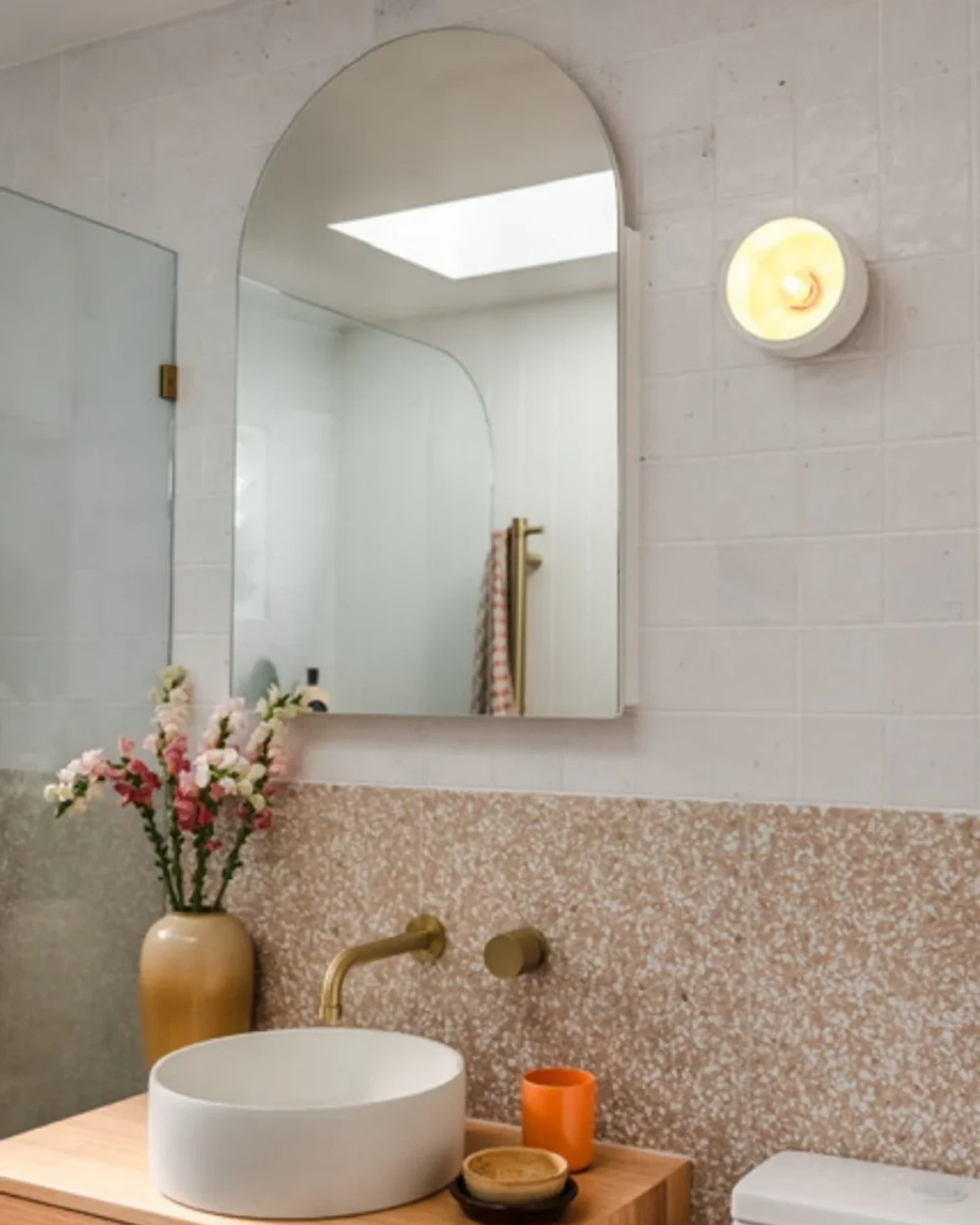 Dorea Wall Light