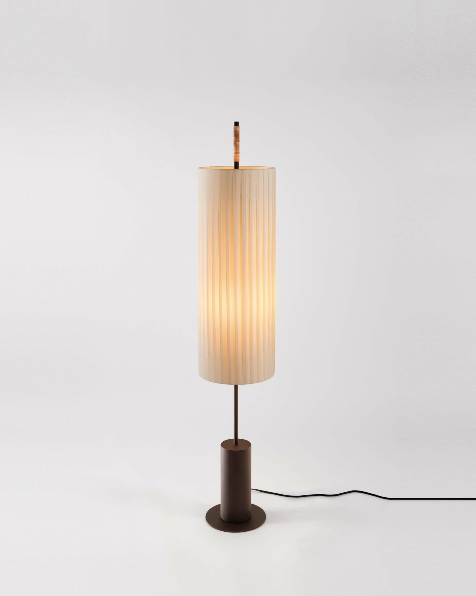Dorica Floor Lamp