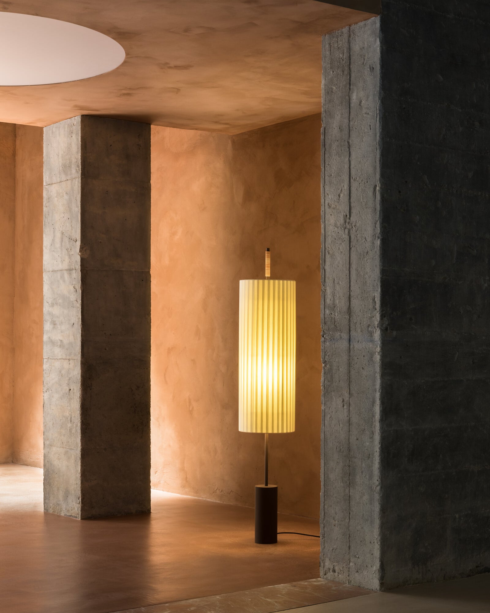 Dorica Floor Lamp