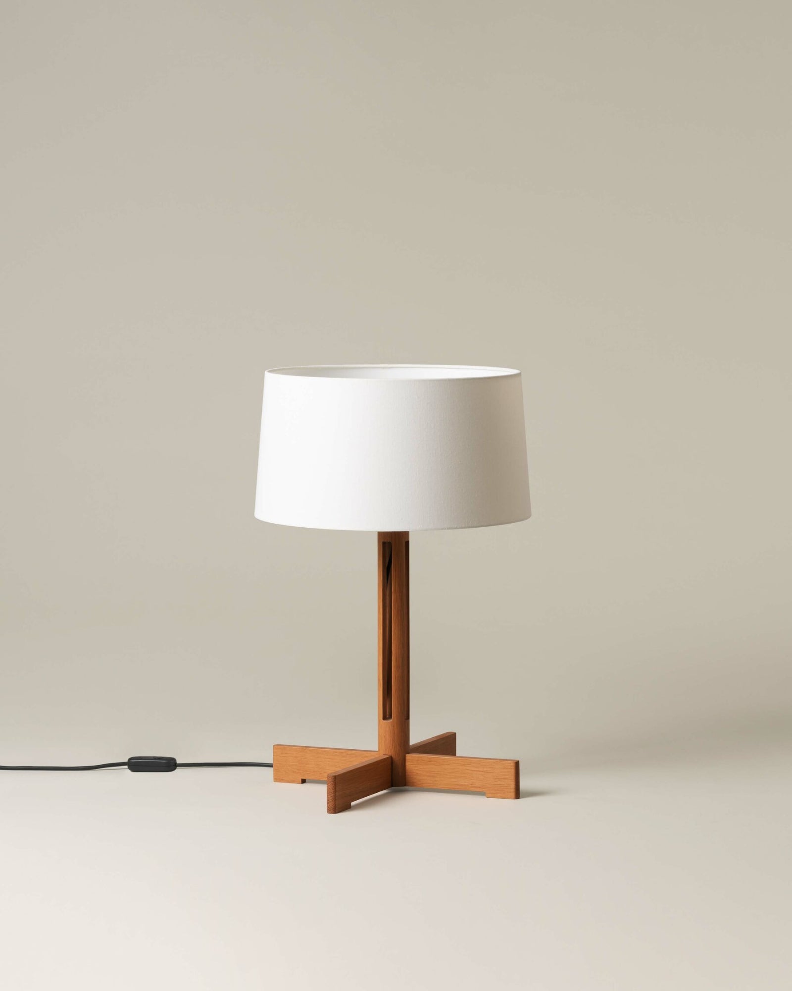 FAD Table Lamp