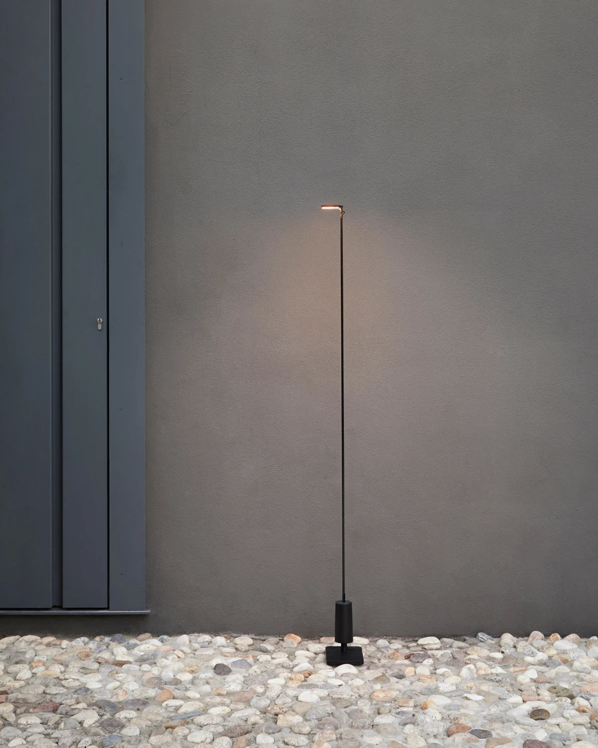 Flia Portable Floor Lamp