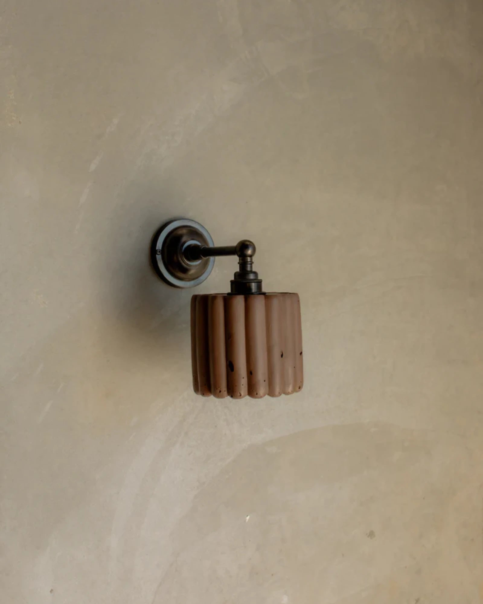 Fluted Straight Arm Wall Light