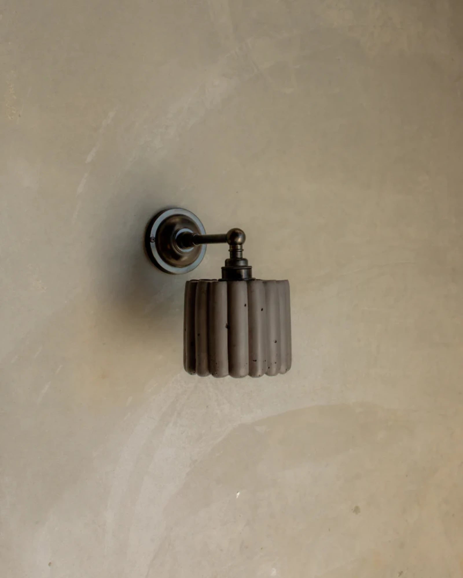 Fluted Straight Arm Wall Light