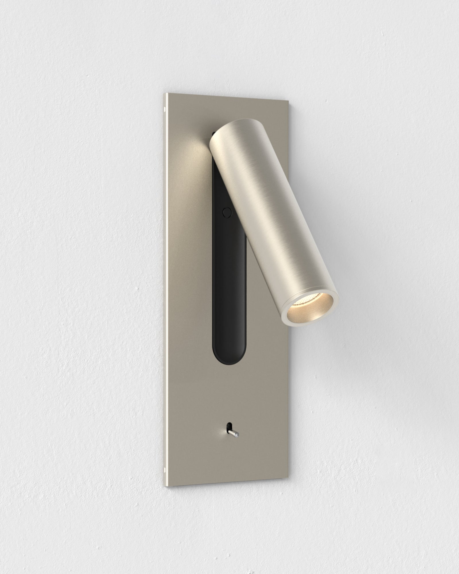 Fuse 3 Switched Wall Light