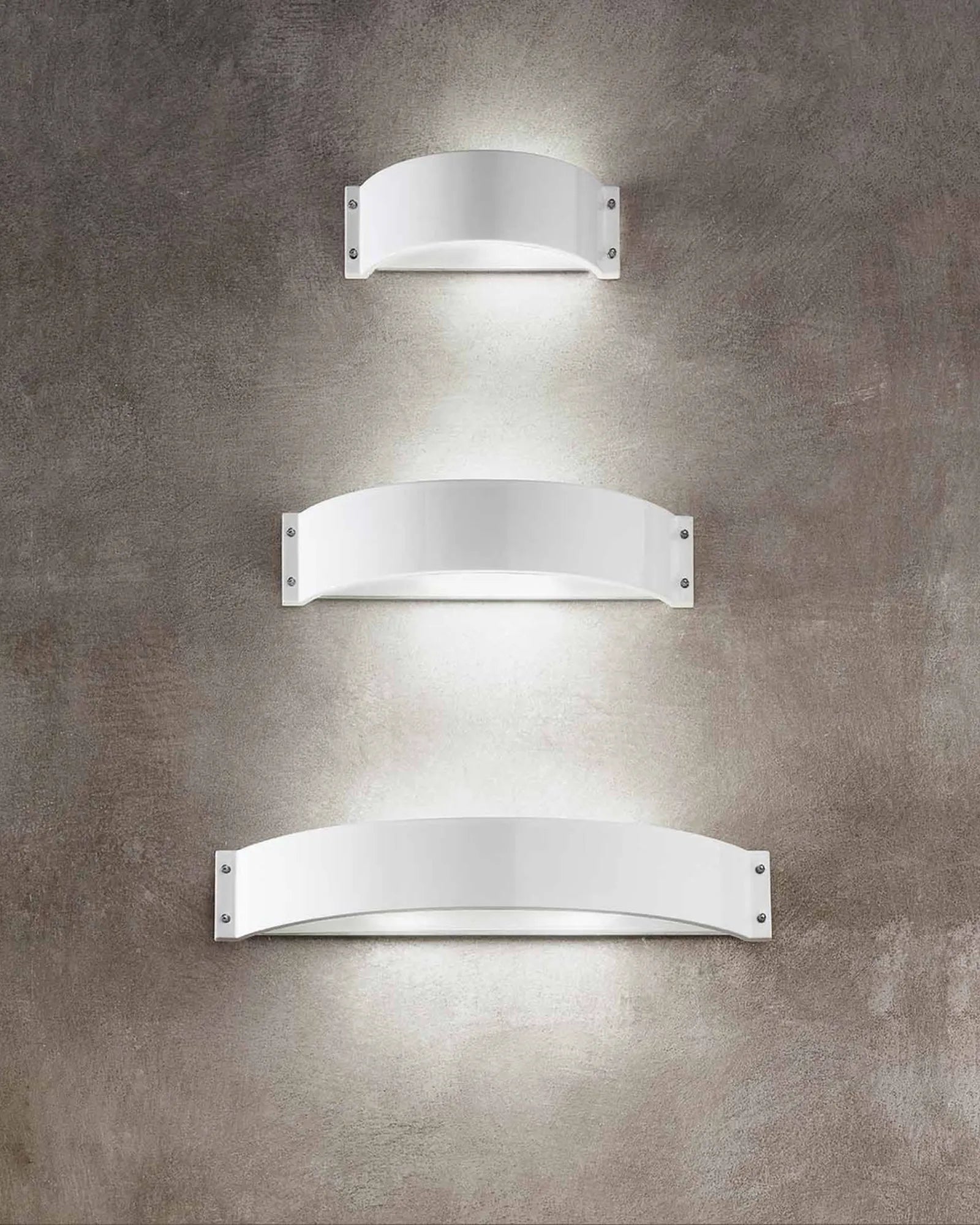 Glamour Wall Light