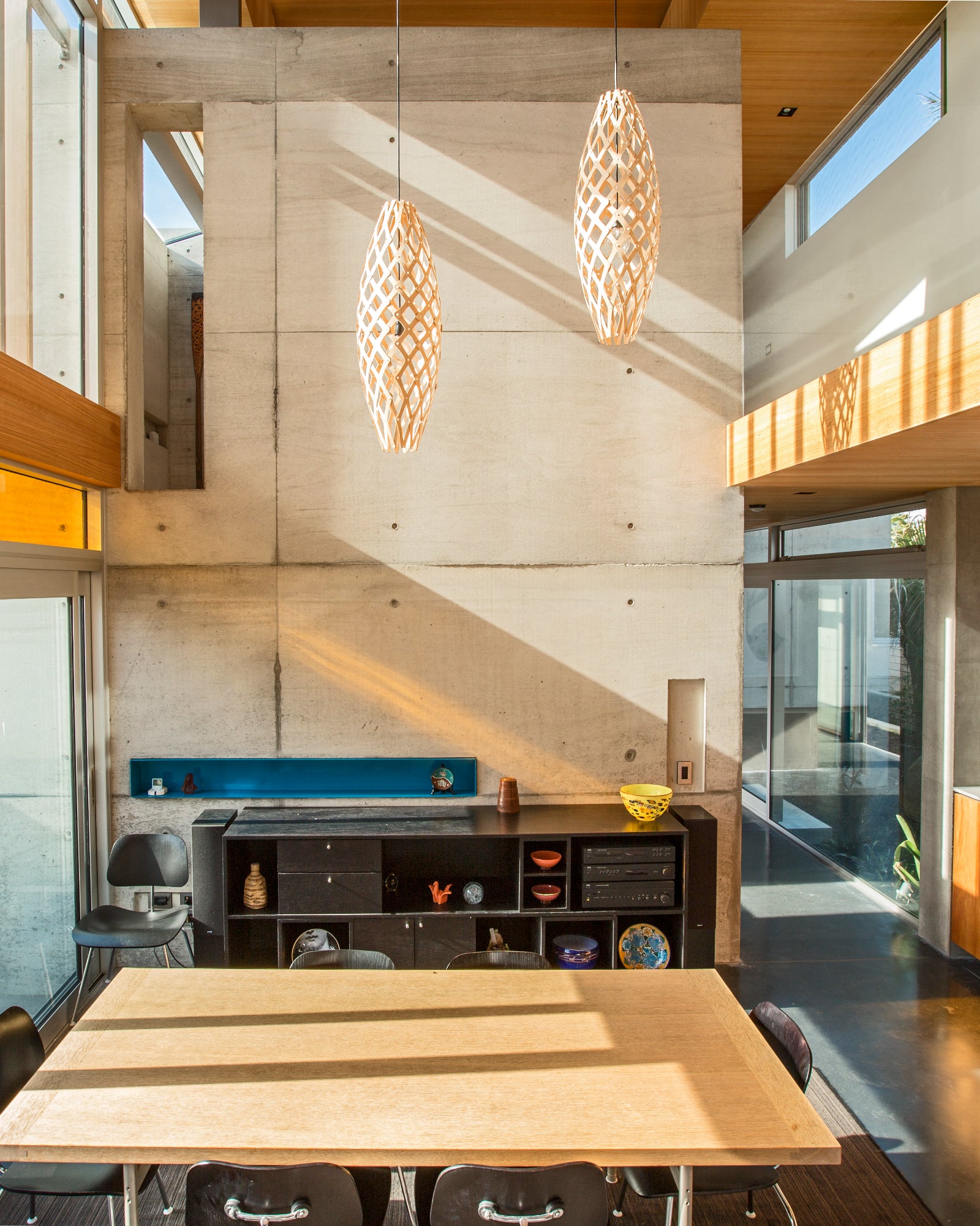 Hinaki Pendant Light